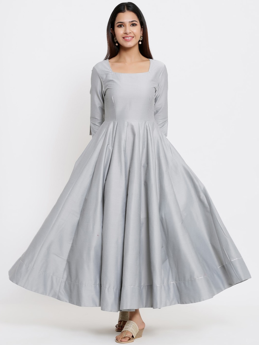 

Indian Virasat Women Silver-Toned Flared Sleeves Anarkali Kurta
