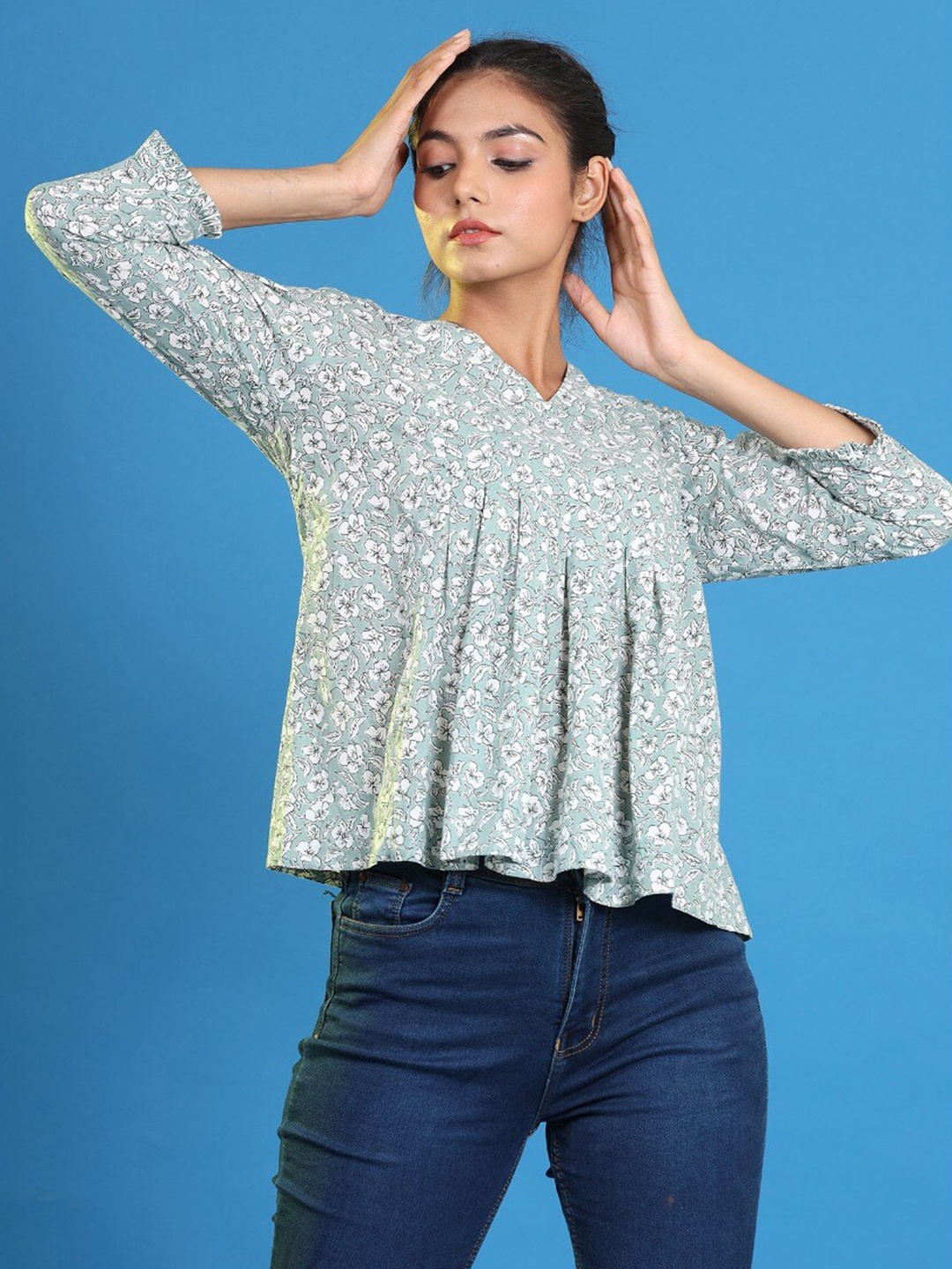 

JISORA Green Floral Print Cotton Top