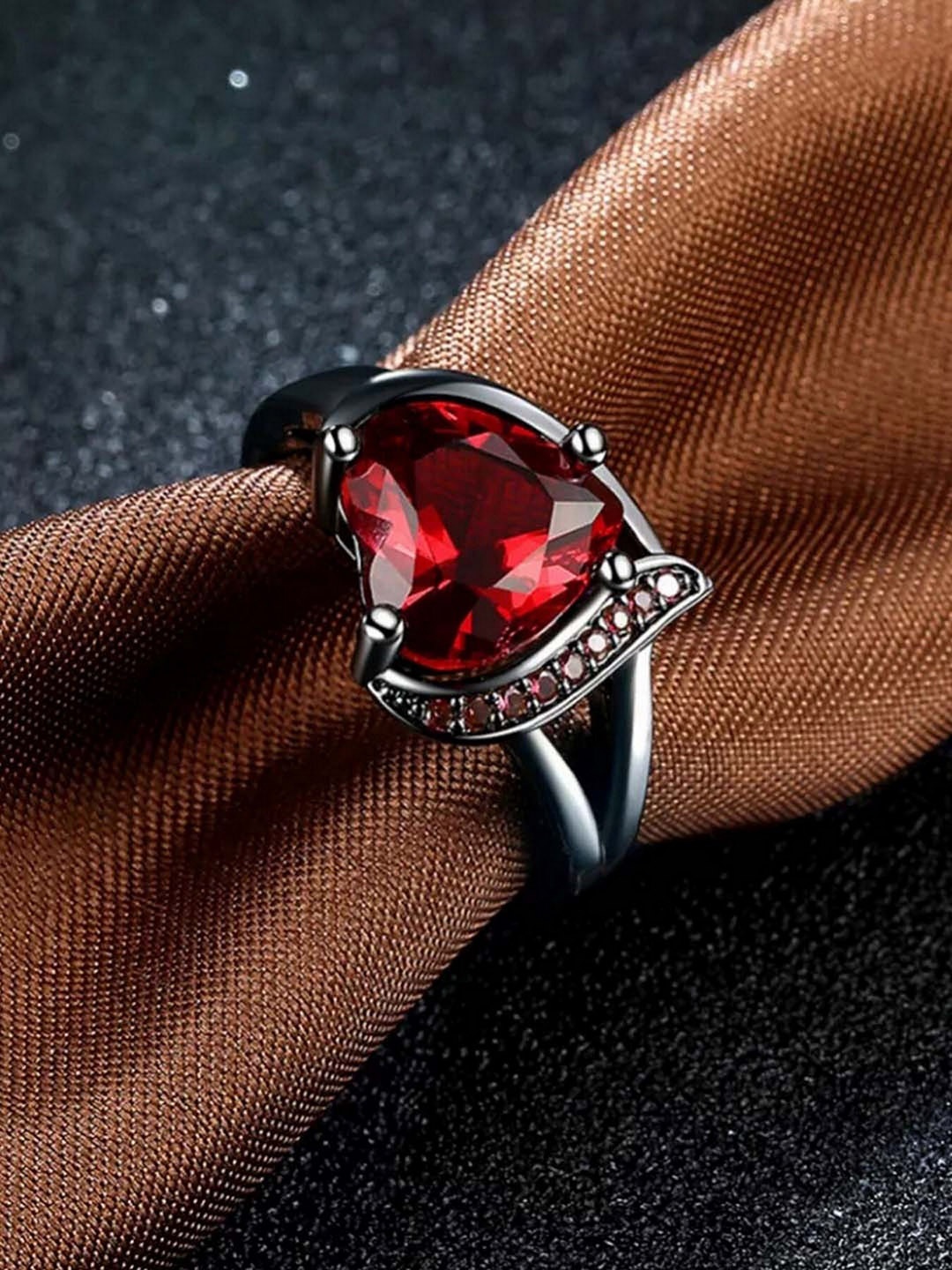 

UNIVERSITY TRENDZ Women Red & Silver-Toned Cocktail Finger Ring