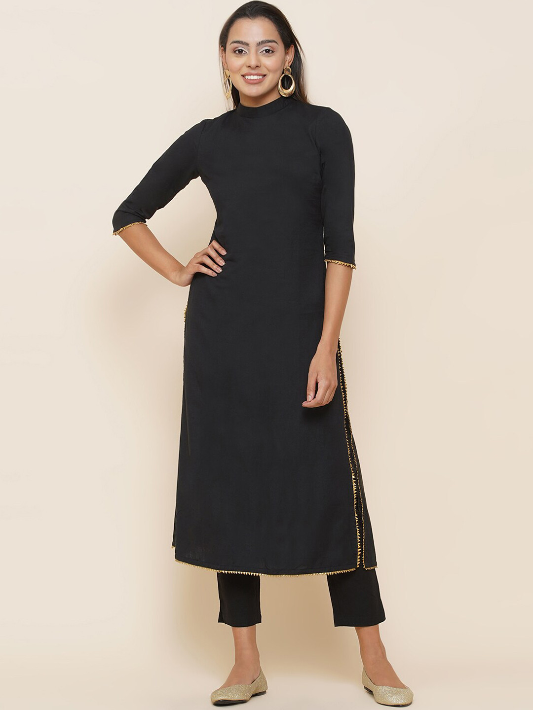 

FABNEST Women Black Solid Pure Cotton Straight Kurta with Trousers