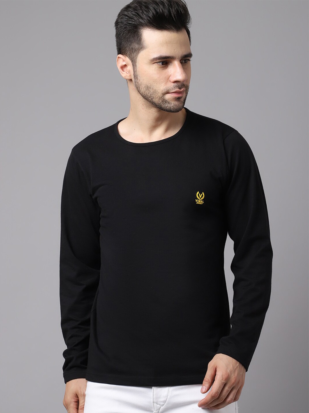 

VIMAL JONNEY Men Black T-shirt