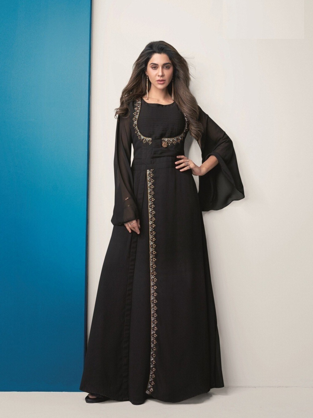 

APNISHA Black & Gold-Toned Embroidered Georgette Maxi Dress