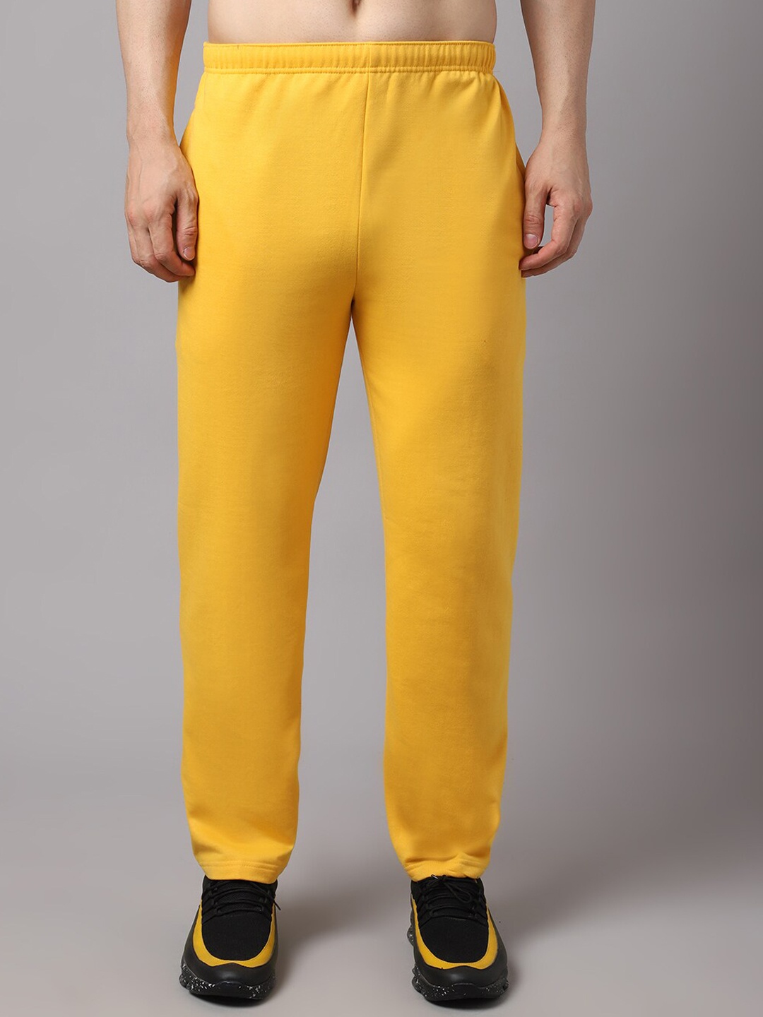 

VIMAL JONNEY Men Yellow Solid Sports Trackpant