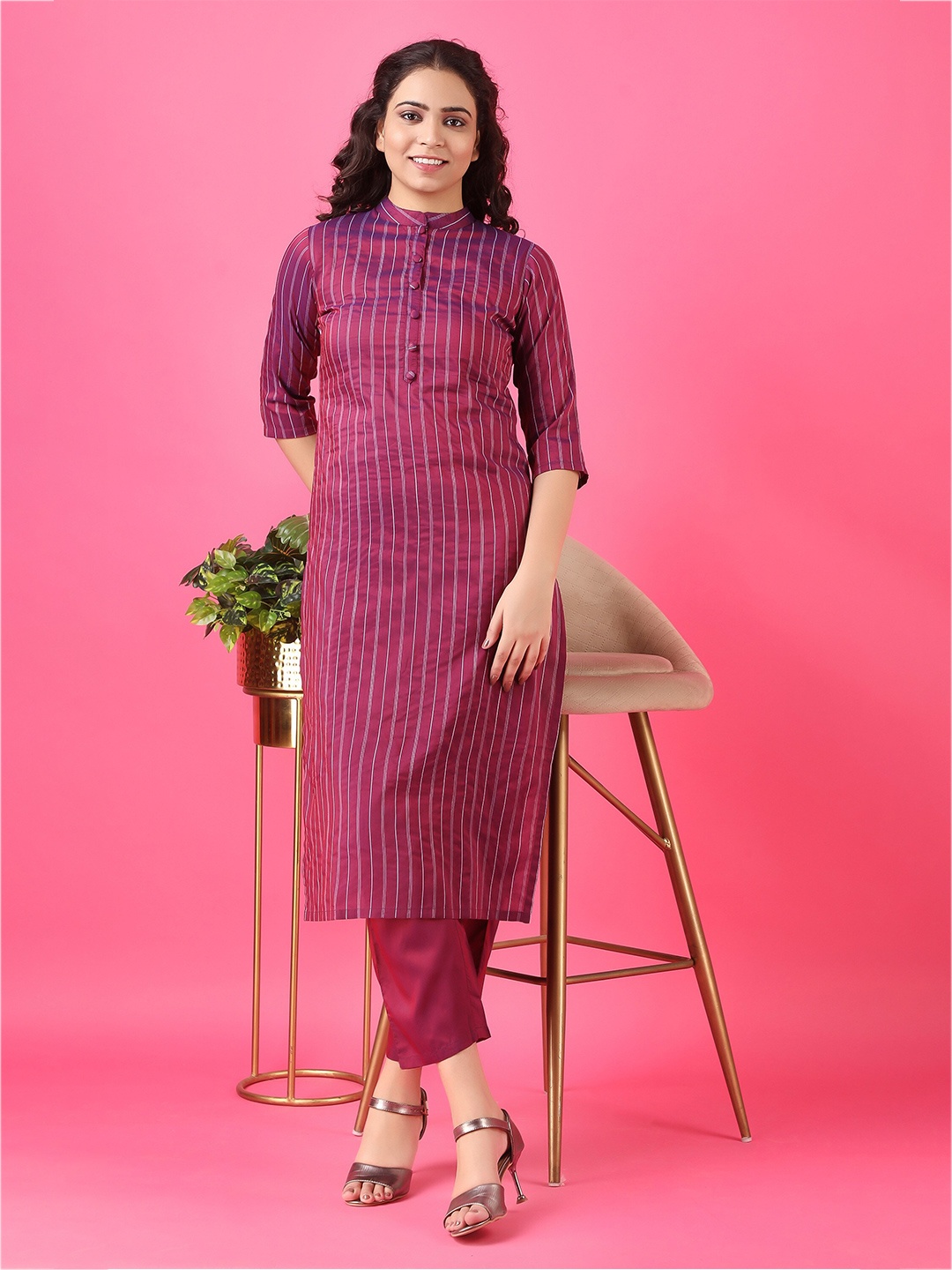 

V TRADITION Women Purple Striped Kurta
