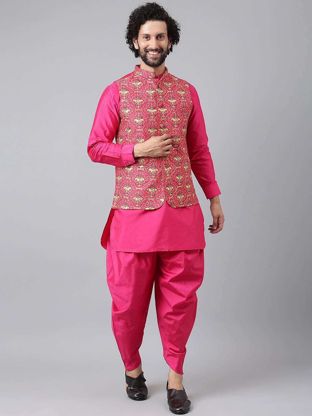 

Hangup Men Pink Pure Silk Kurta with Harem Pants