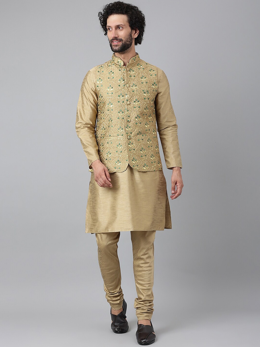 

hangup trend Men Olive Green Pure Silk Kurta with Pyjamas & Nehru Jacket