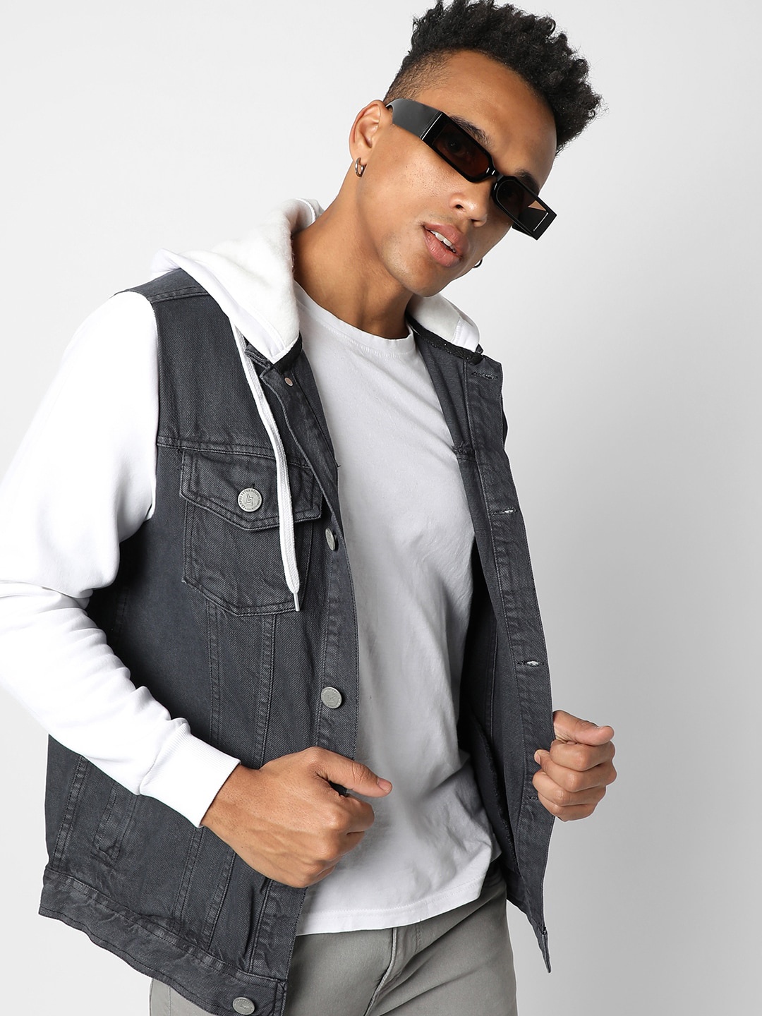 

Campus Sutra Men Charcoal Washed Windcheater Outdoor Denim Jacket
