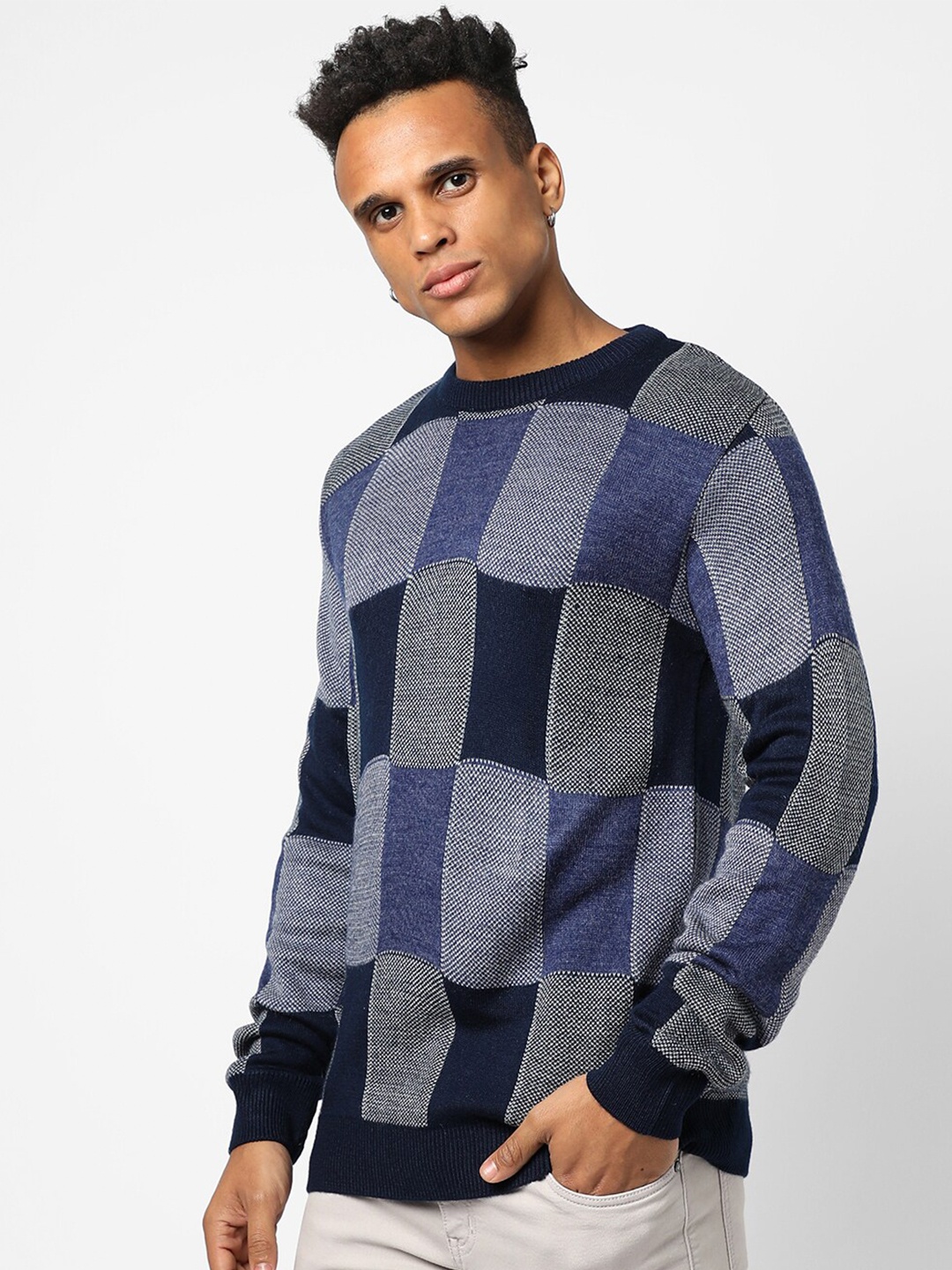 

Campus Sutra Men Navy Blue & Grey Checked Pullover Regular Fit Casual Sweater