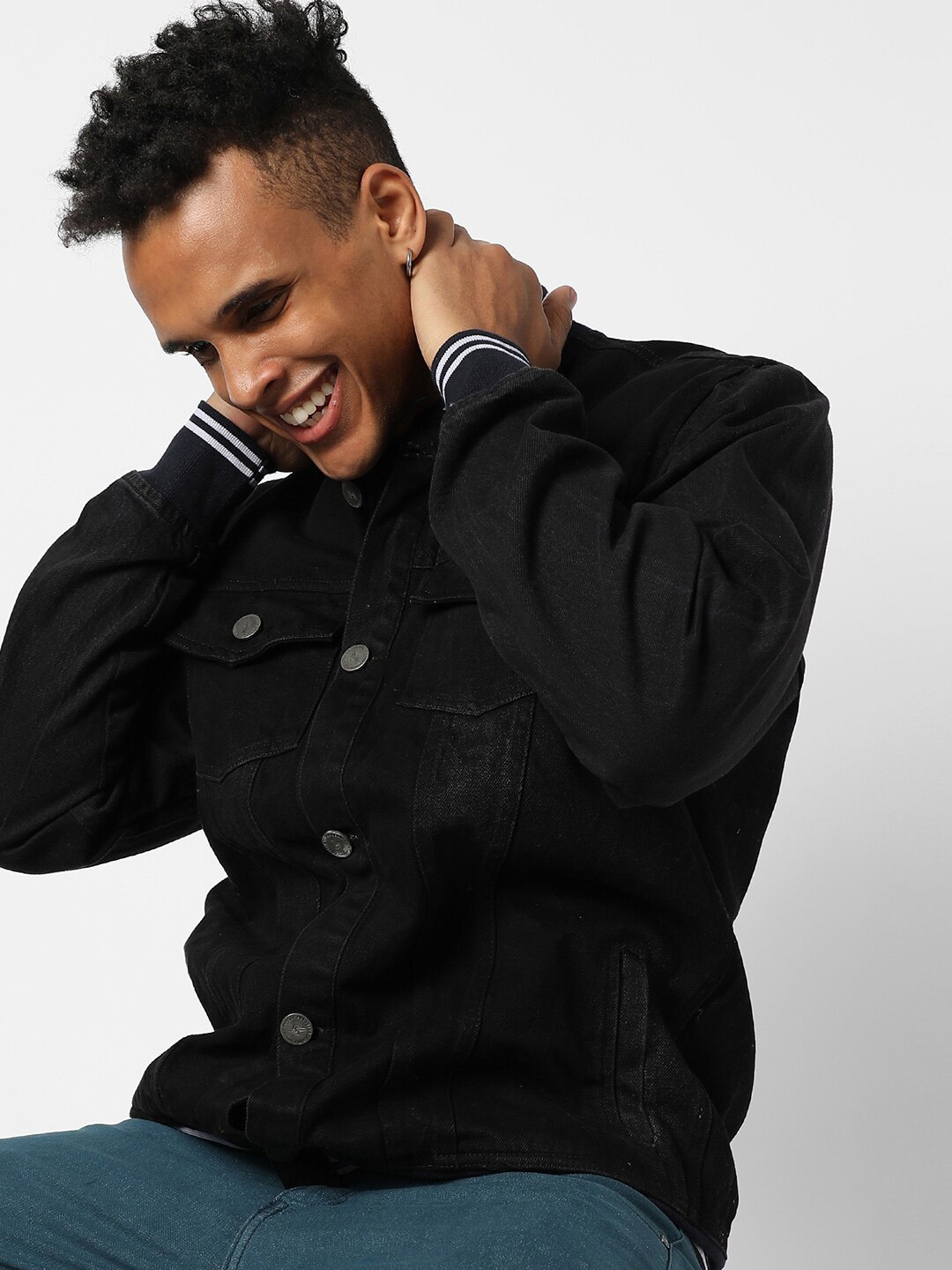 

Campus Sutra Men Black Washed Windcheater Outdoor Denim Jacket