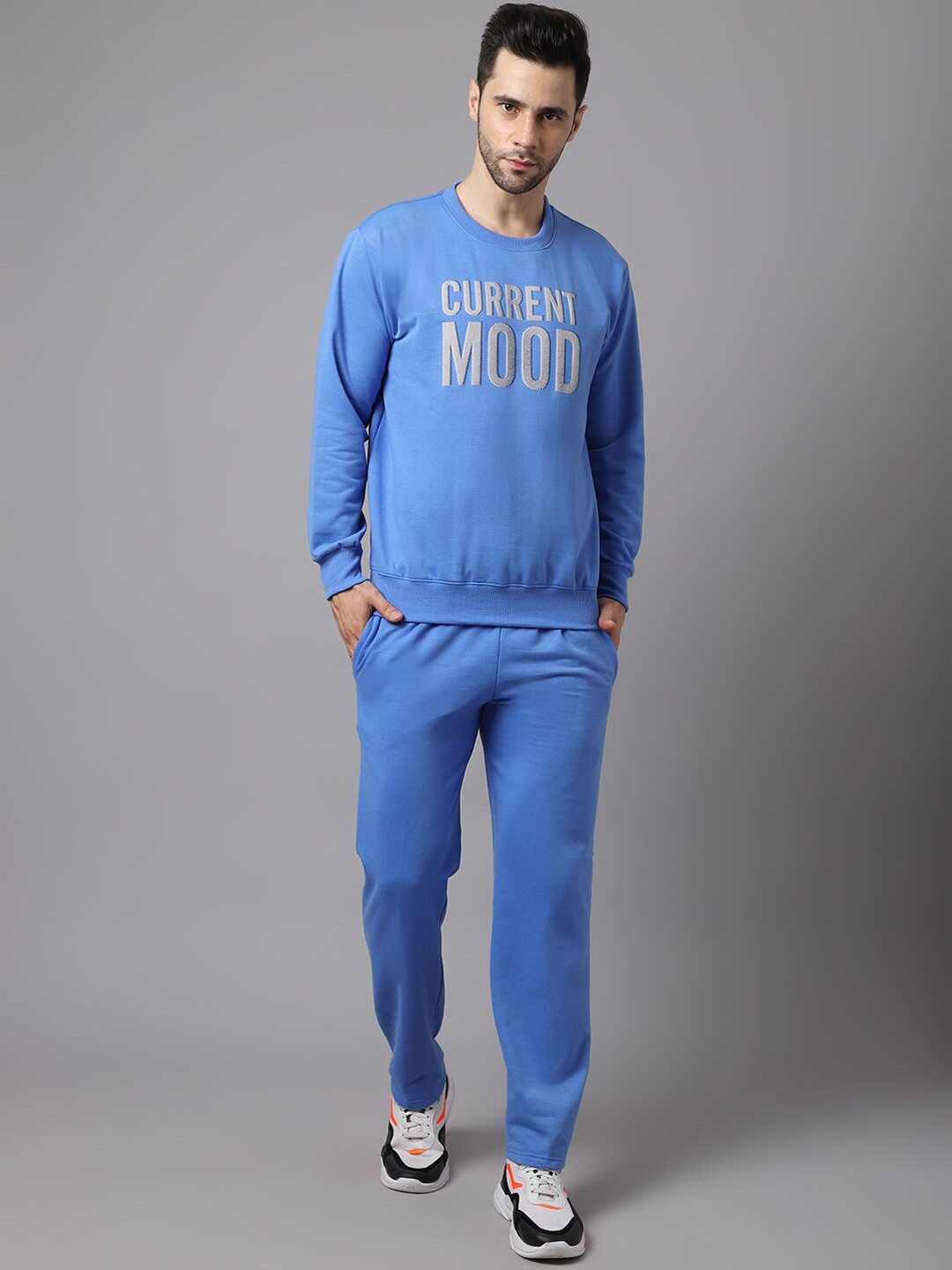 

VIMAL JONNEY Men Blue Typography Fleece Tracksuit