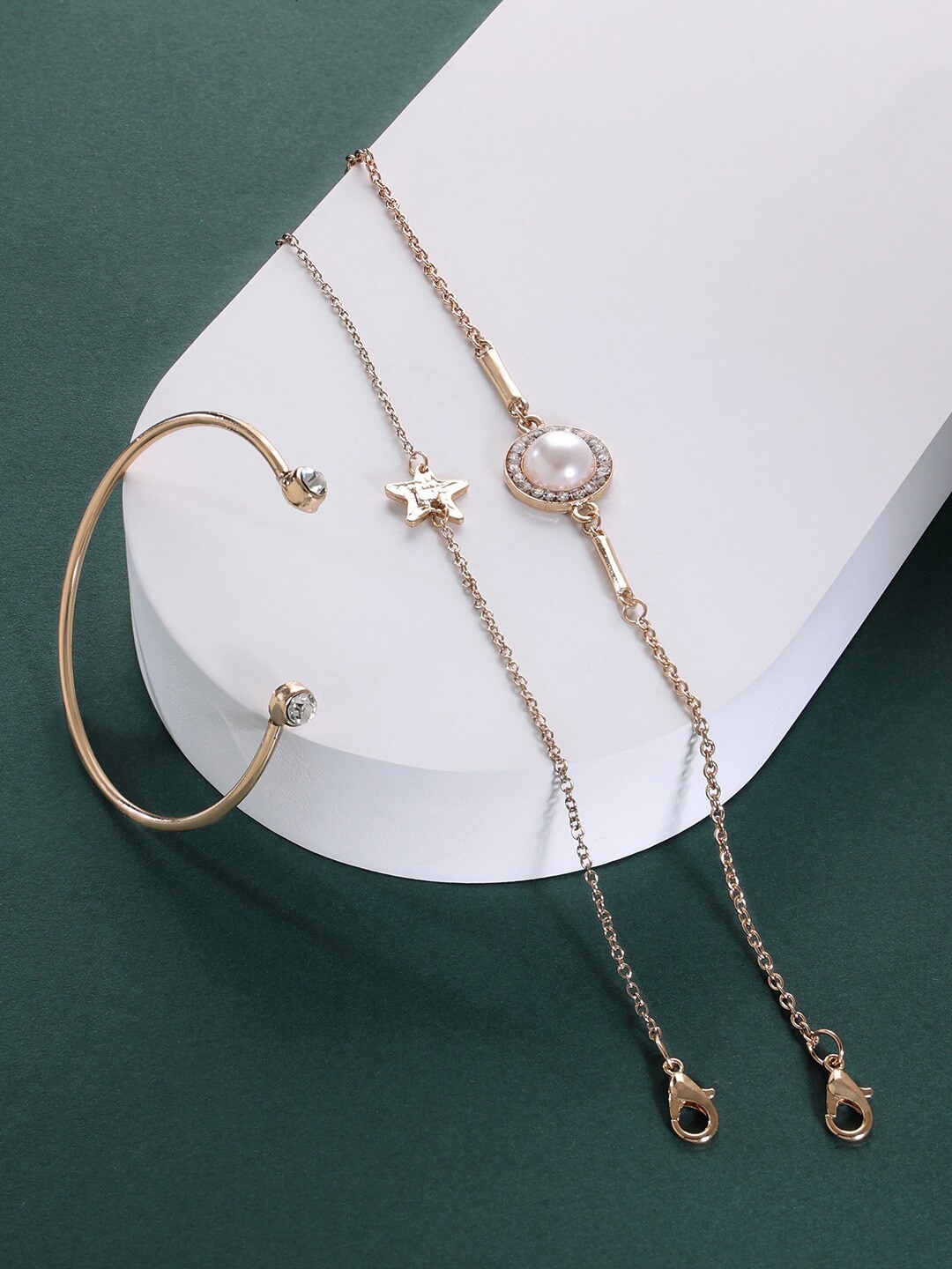 

AMI Women Set of 3 Gold-Plated & White Pearls Link Bracelet