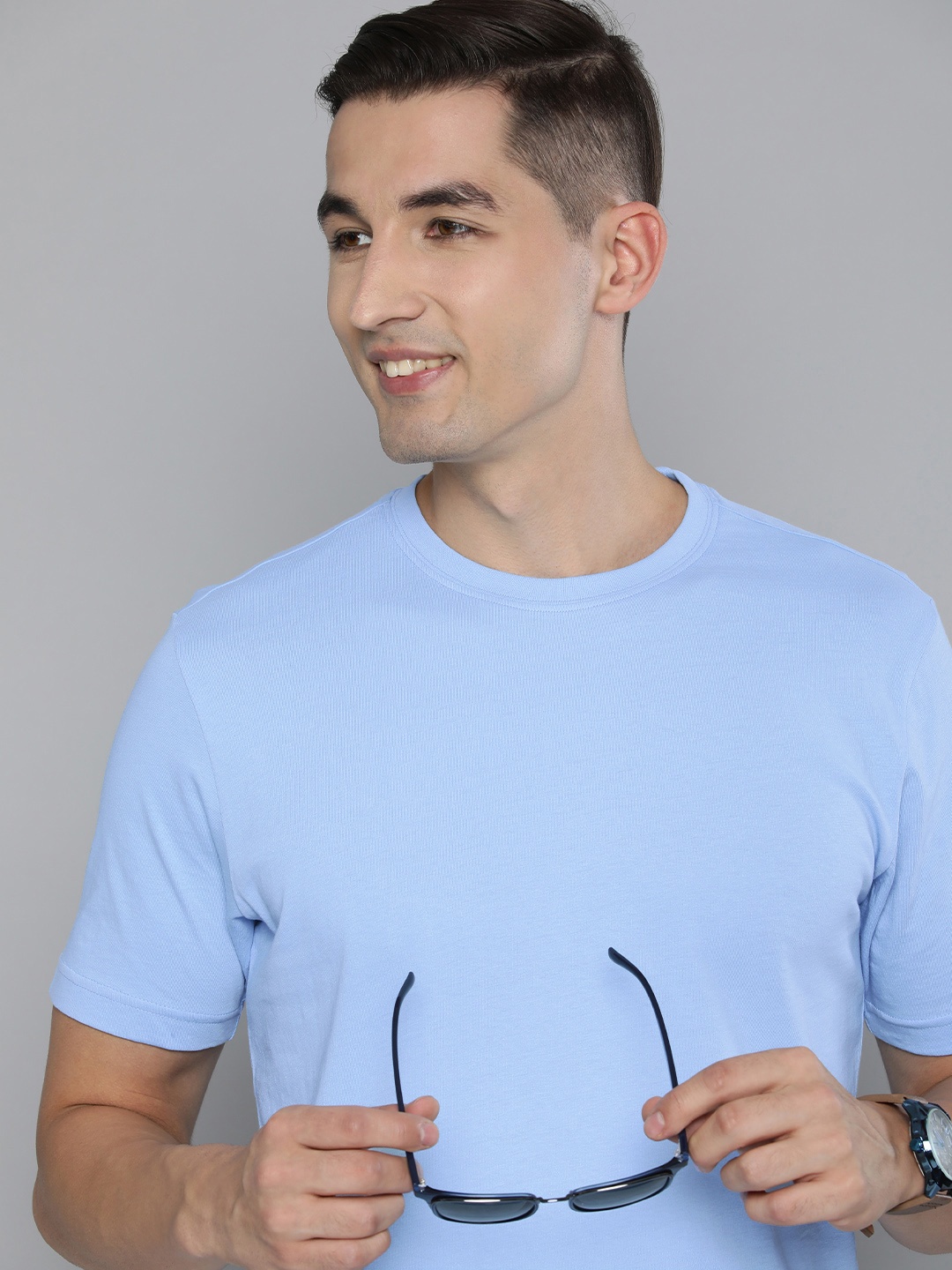 

HERE&NOW Men Round Neck Pure Cotton T-shirt, Blue