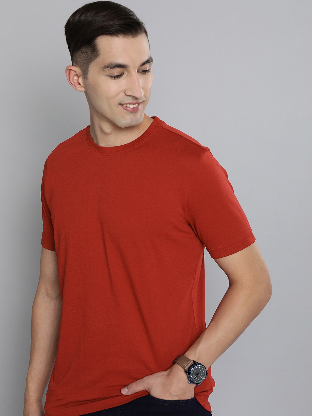 

HERE&NOW Men Round Neck Pure Cotton T-shirt, Red