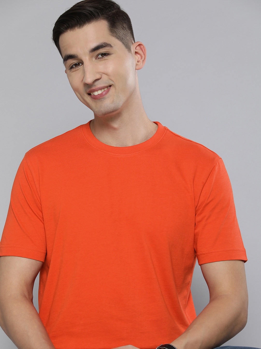 

HERE&NOW Men Orange Solid Pure Cotton T-shirt