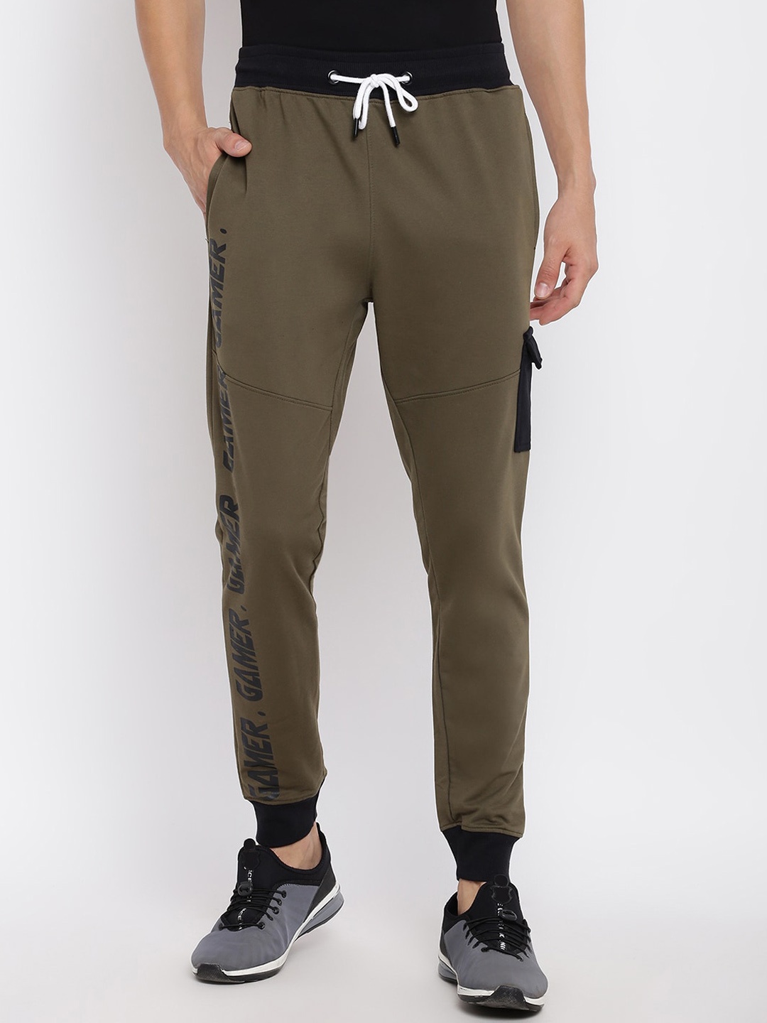 

abof Men Olive Green Joggers Trousers