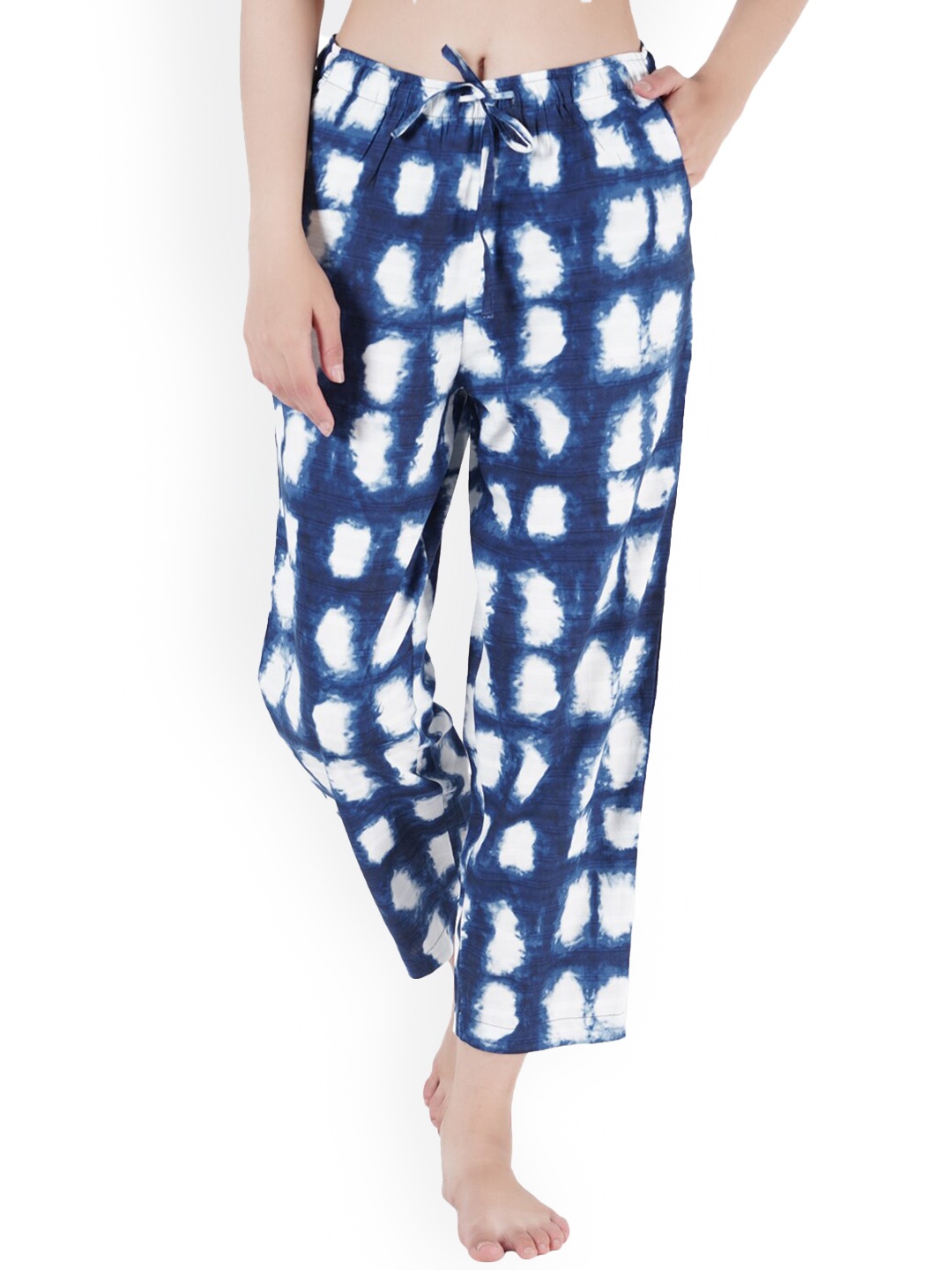 

Style Shoes Women Blue & White Printed Lounge Pants