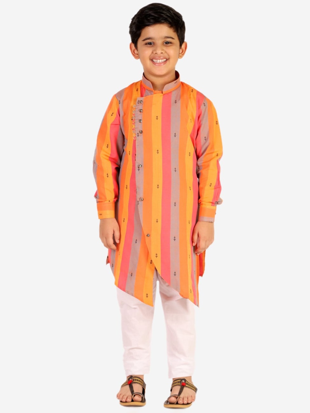 

Pro-Ethic STYLE DEVELOPER Boys Orange Printed Kurta with Pyjamas