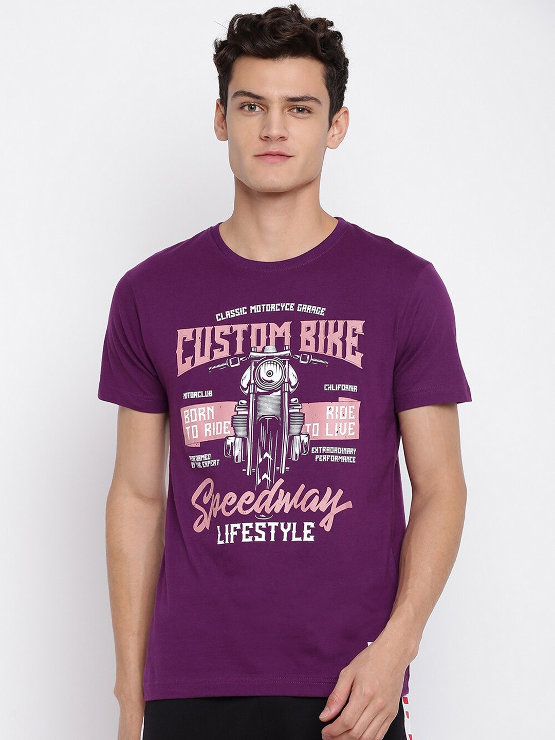 

abof Men Purple Typography Printed Round Neck Short Sleeves T-shirt