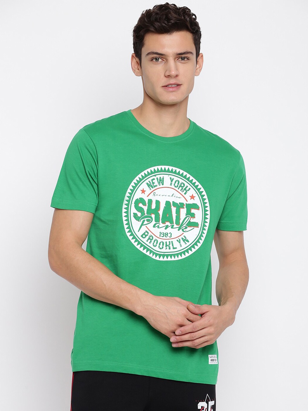

abof Men Green Typography Printed Round Neck Short Sleeves T-shirt
