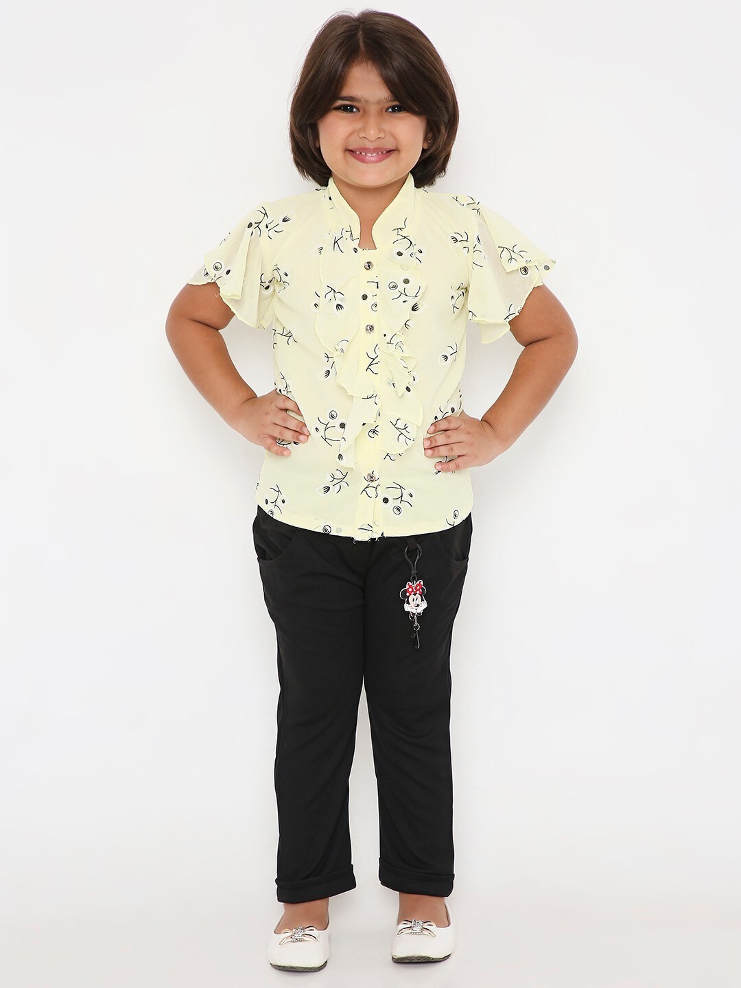 

POPLINS Girls Yellow & Black Printed Pure Cotton Top with Capris