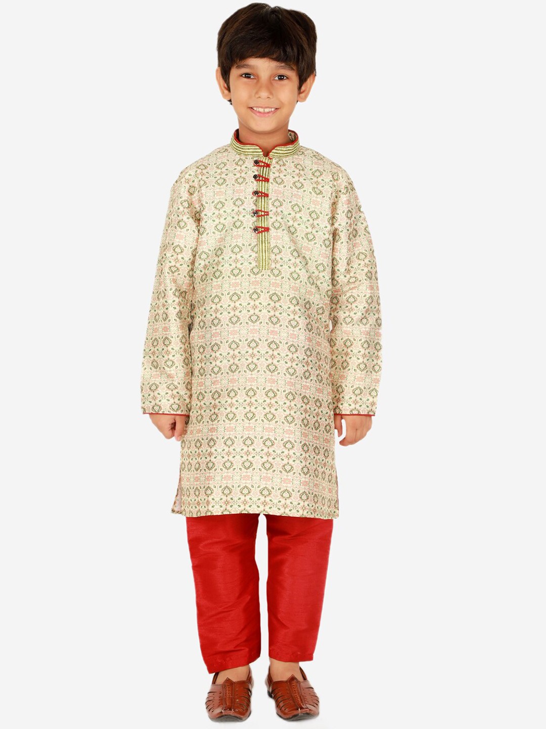 

Pro-Ethic STYLE DEVELOPER Boys Green Floral Printed Pure Silk Kurta with Pyjamas