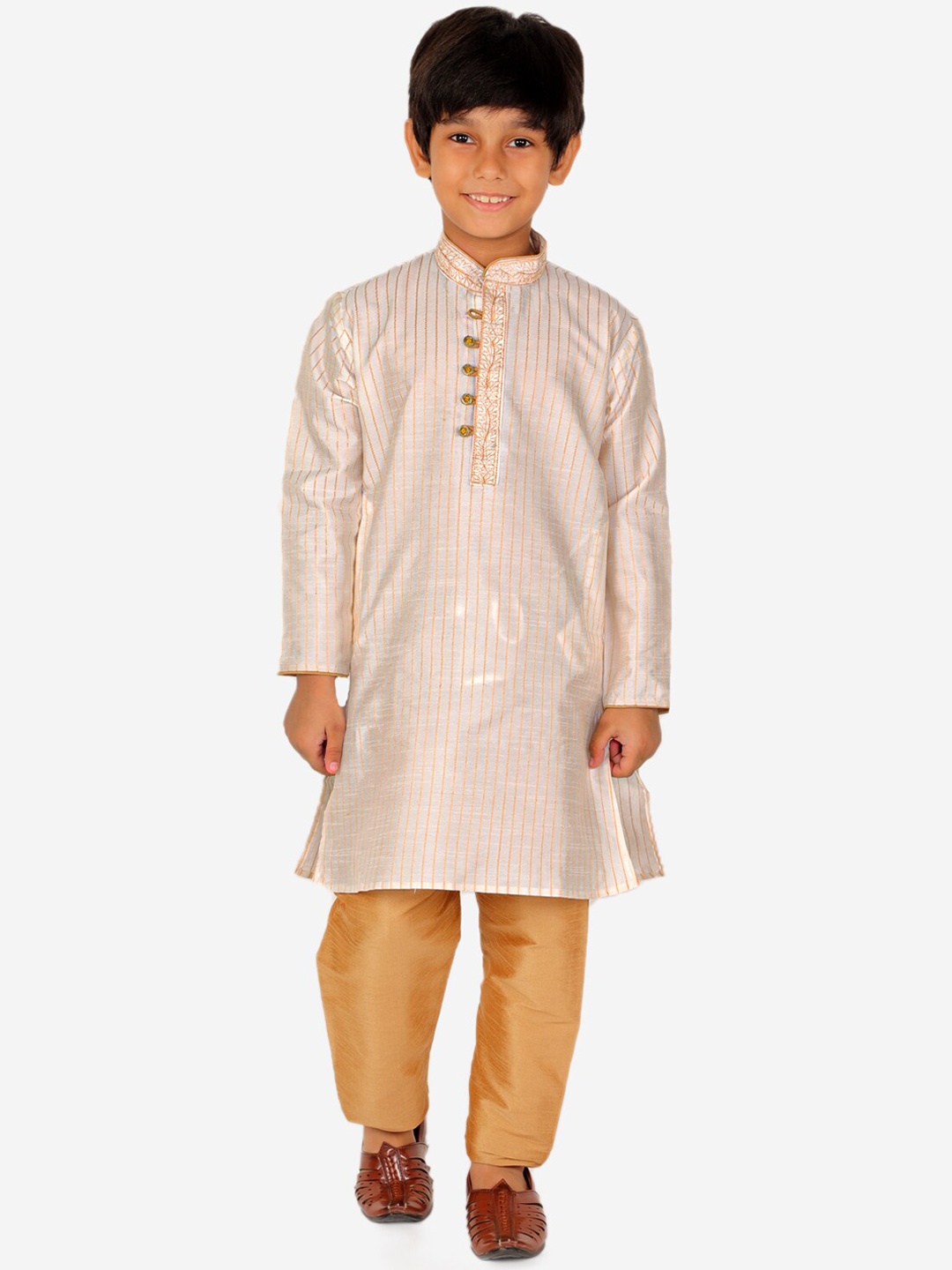 

Pro-Ethic STYLE DEVELOPER Boys Cream Striped Pure Silk Straight Kurta with Pyjamas