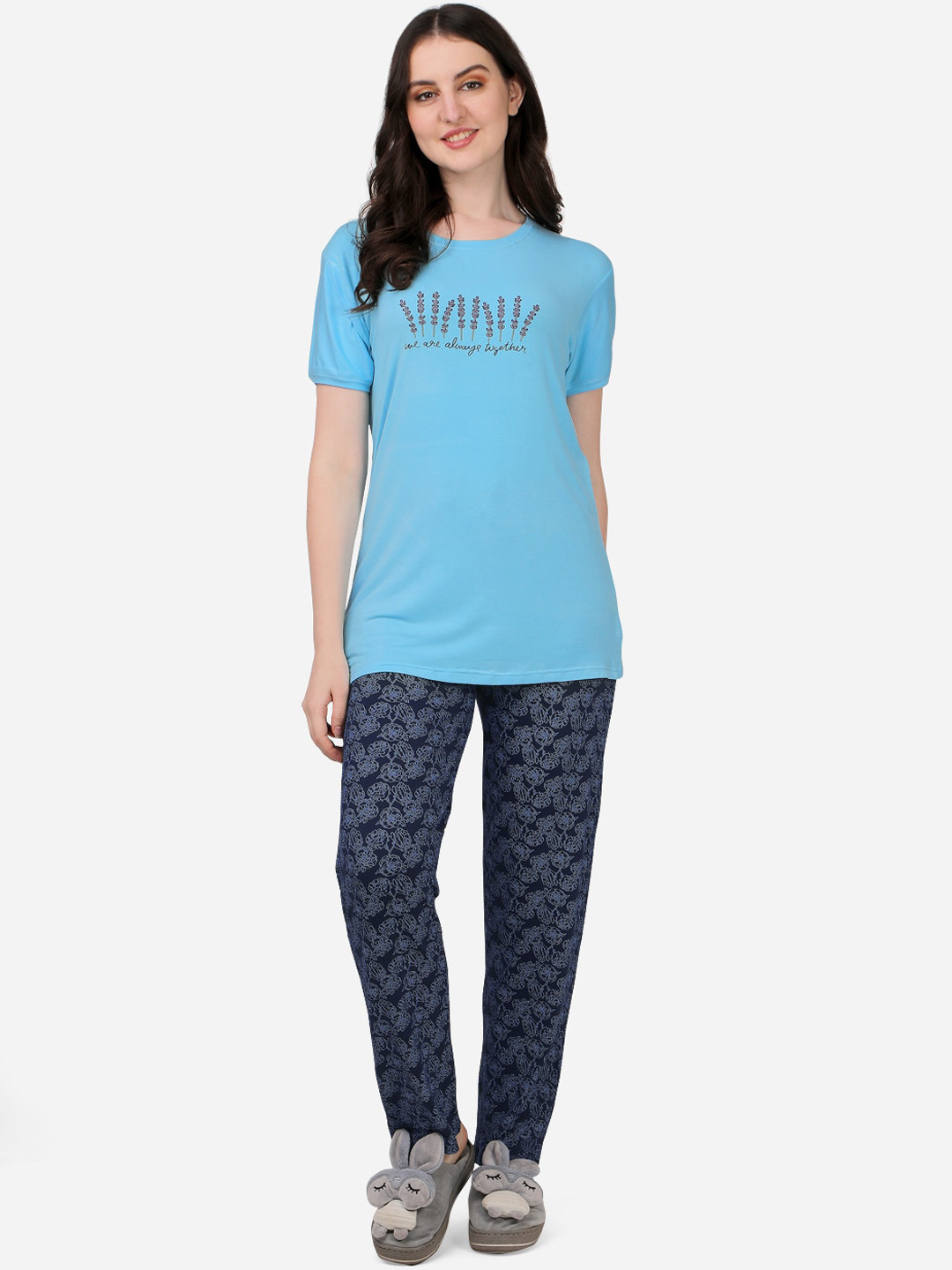 

Lenissa Women Blue & White Printed Night suit