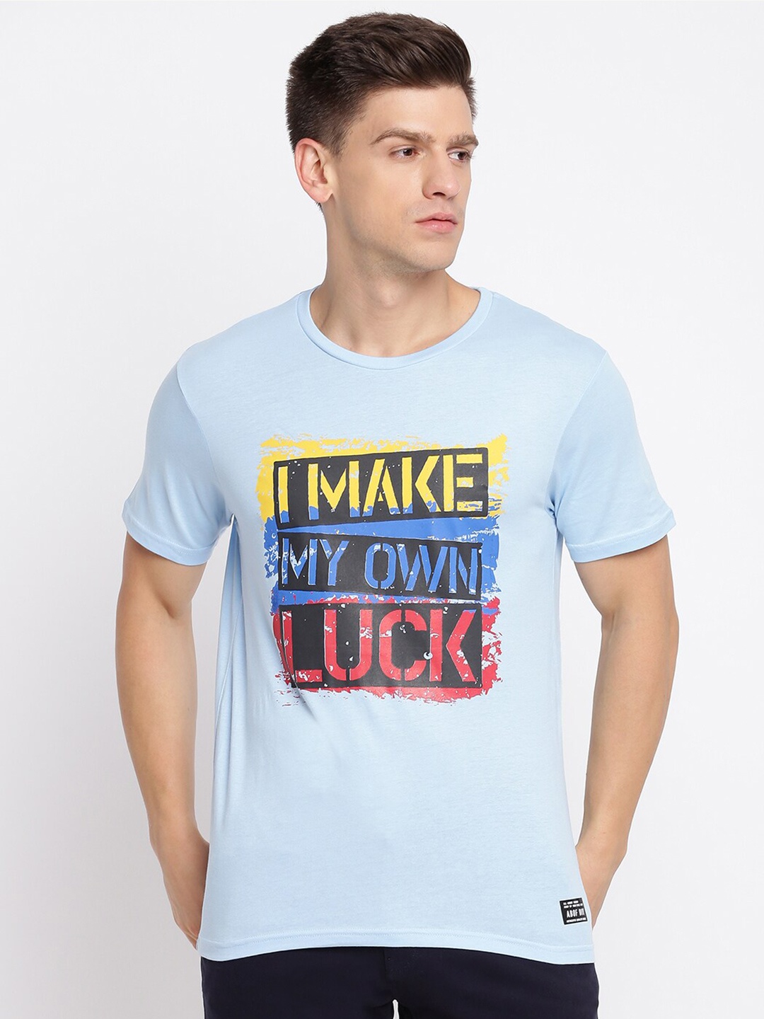 

abof Men Blue Typography Printed Round Neck Short Sleeves T-shirt