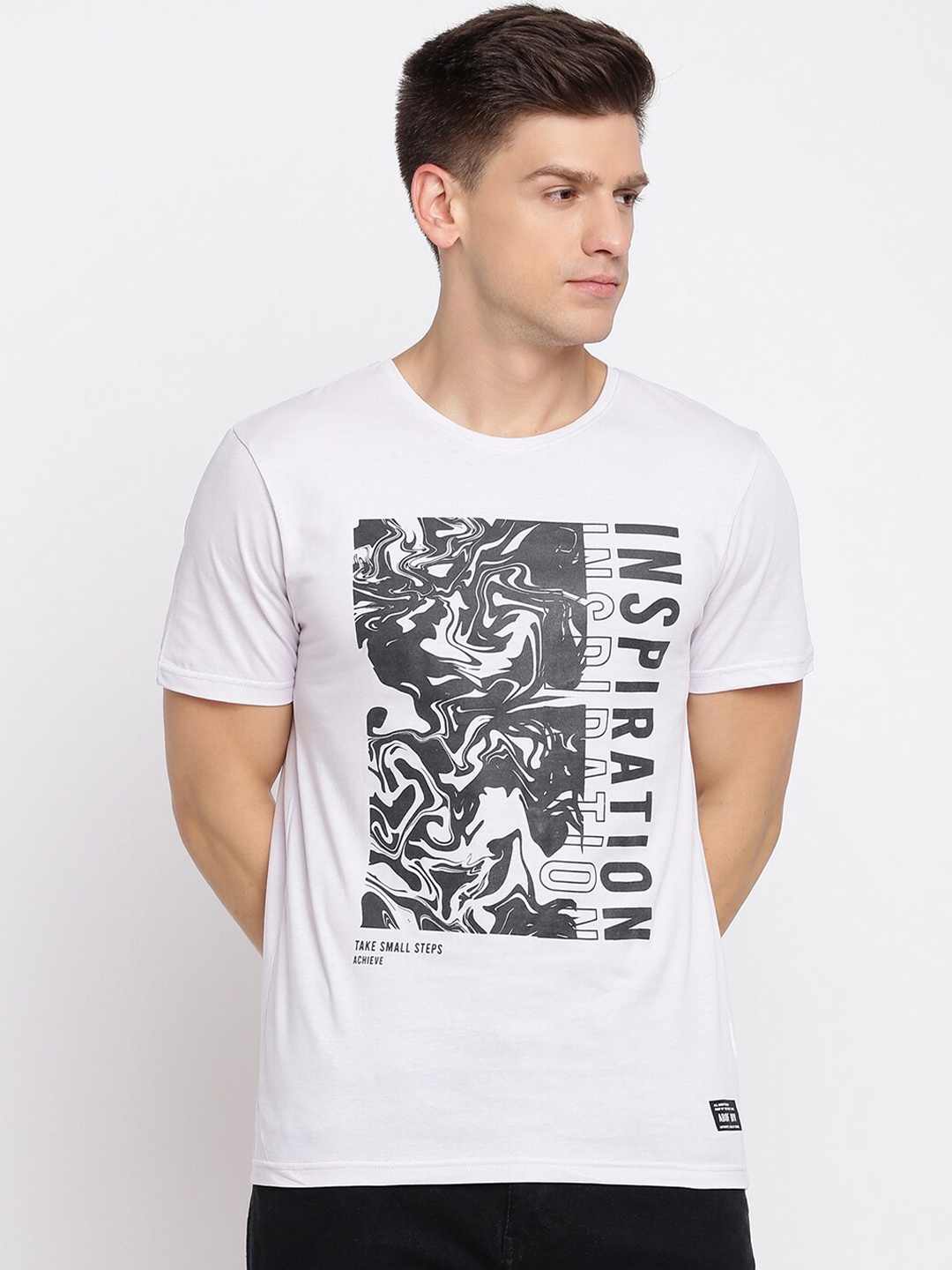 

abof Men White Printed Round Neck Short Sleeves T-shirt