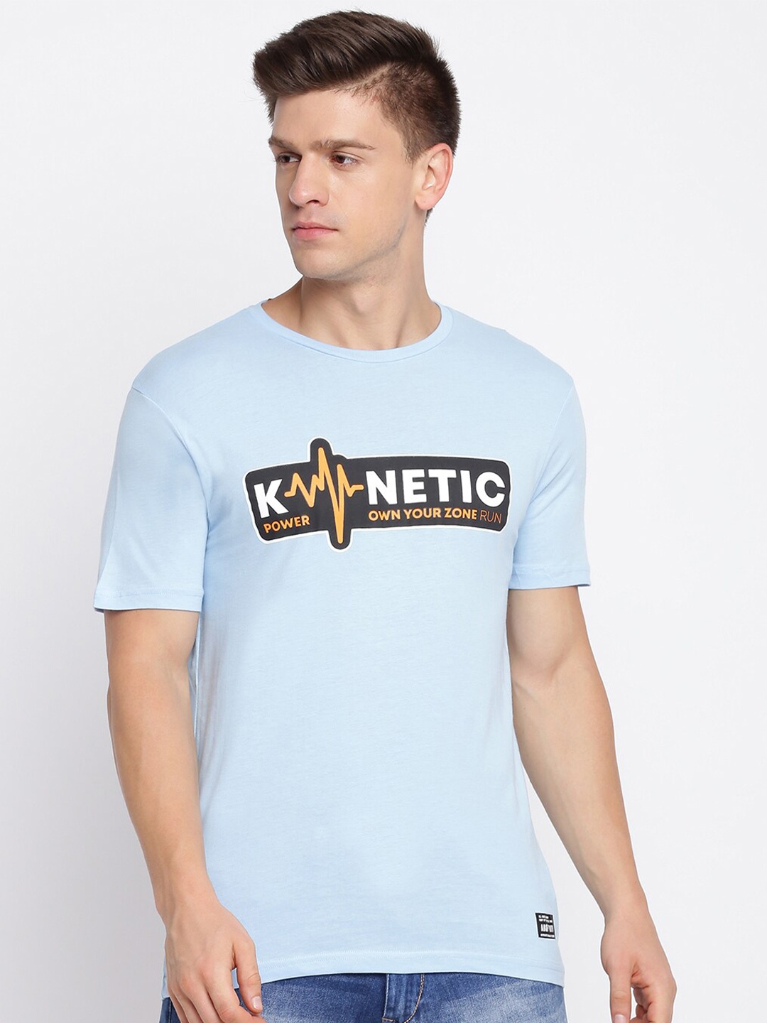 

abof Men Blue Typography Printed Round Neck Short Sleeves T-shirt
