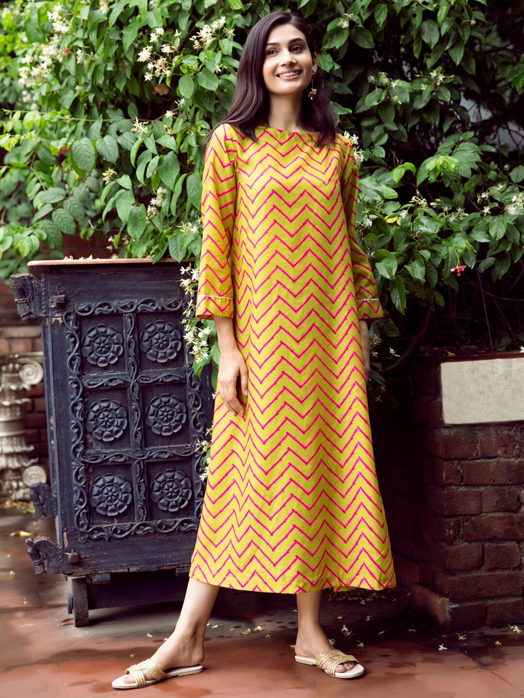 

Pink Fort Lime Green & Red Chevron Print A-Line Midi Dress