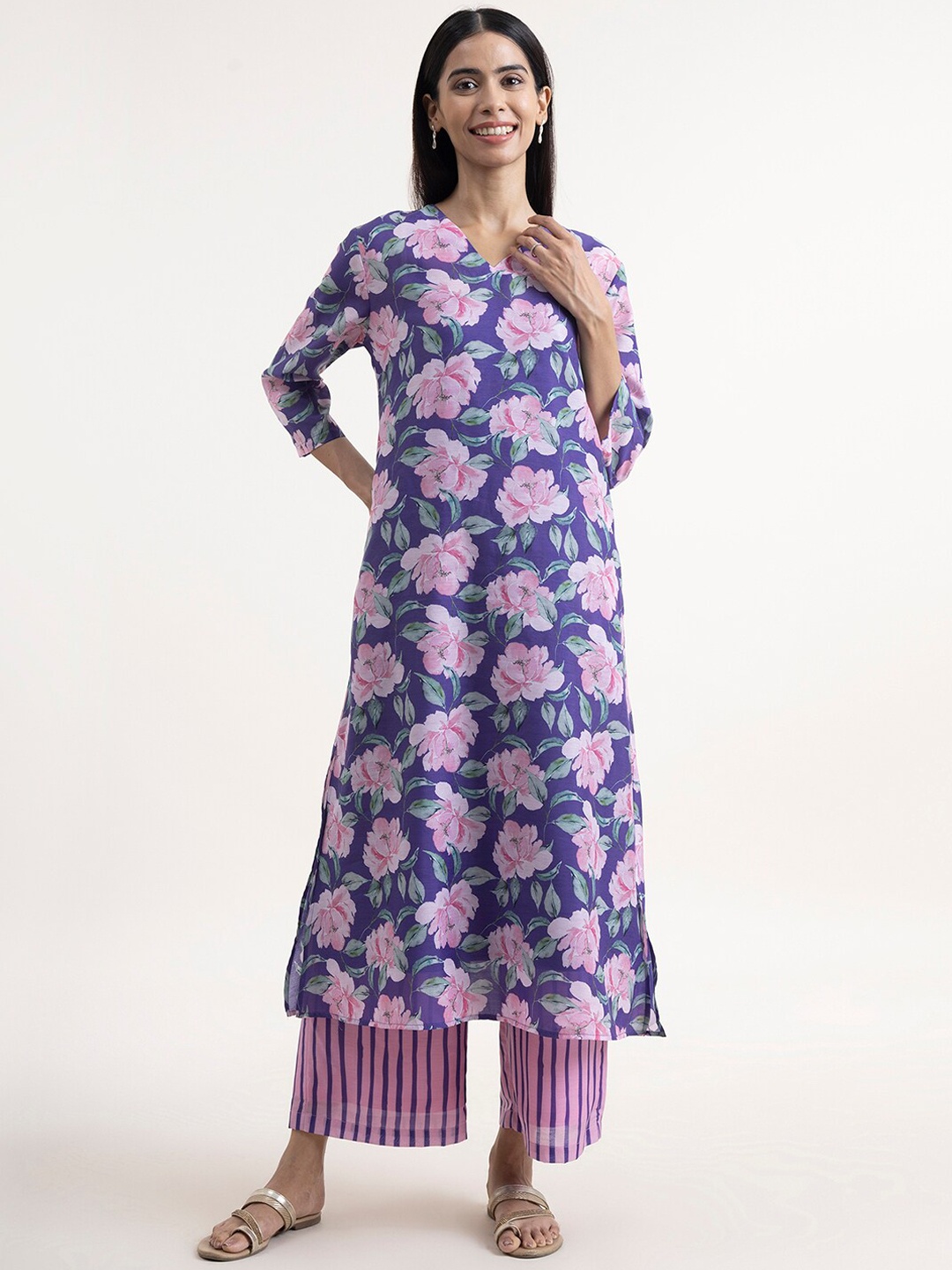 

Pink Fort Women Violet Floral Printed Kurta with Palazzos