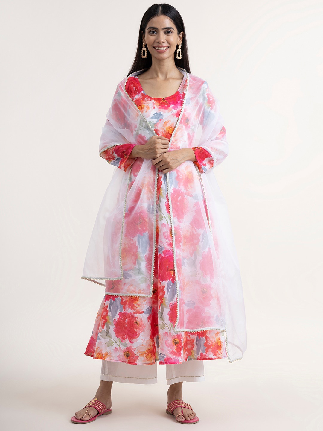 

Pink Fort Women Pink Floral Printed Kurta with Palazzos & With Dupatta