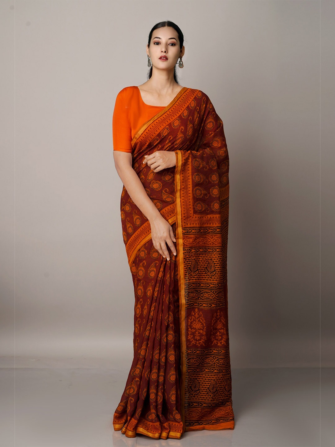 

Unnati Silks Maroon & Gold-Toned Bagh Zari Chanderi Saree