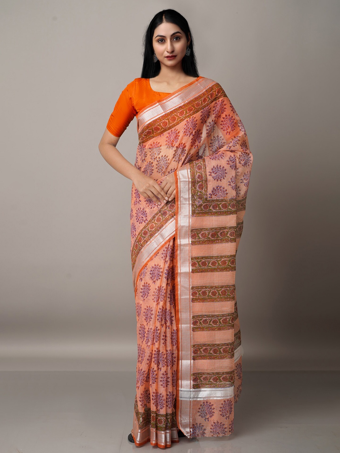 

Unnati Silks Red & Silver-Toned Ethnic Motifs Zari Pure Cotton Kota Saree
