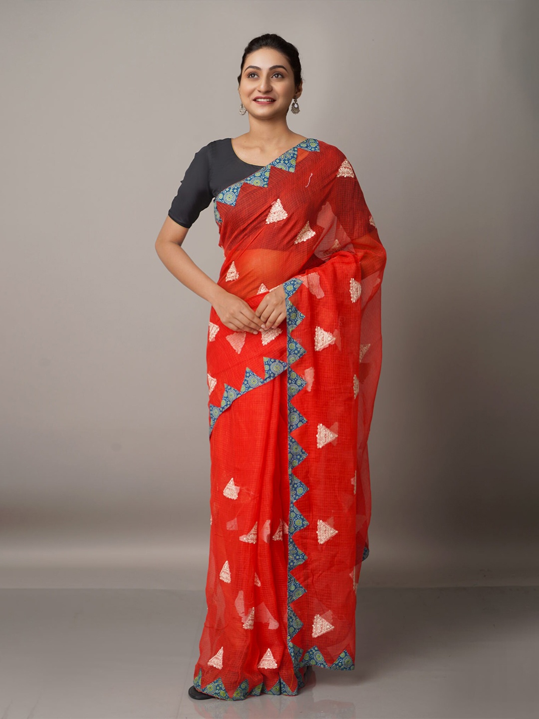 

Unnati Silks Red & White Embroidered Supernet Saree