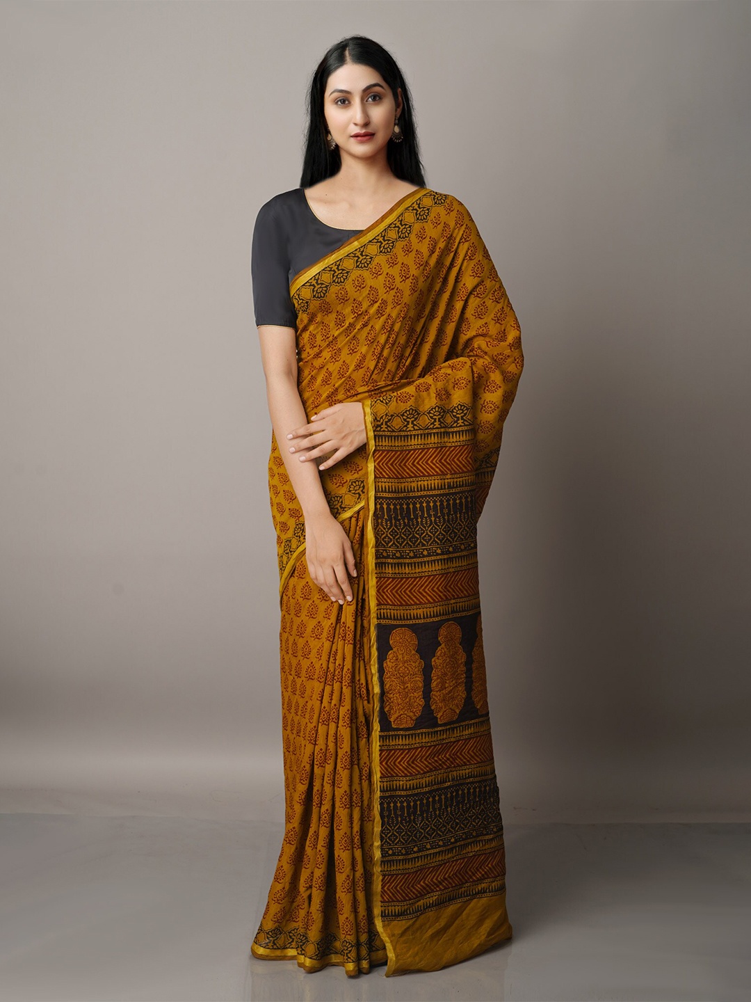 

Unnati Silks Rust & Gold-Toned Bagh Printed Chanderi Saree