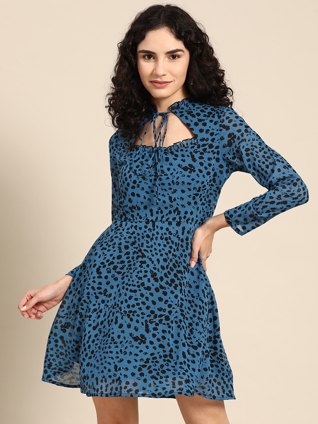 

DODO & MOA Blue Floral Tie-Up Neck A-Line Dress