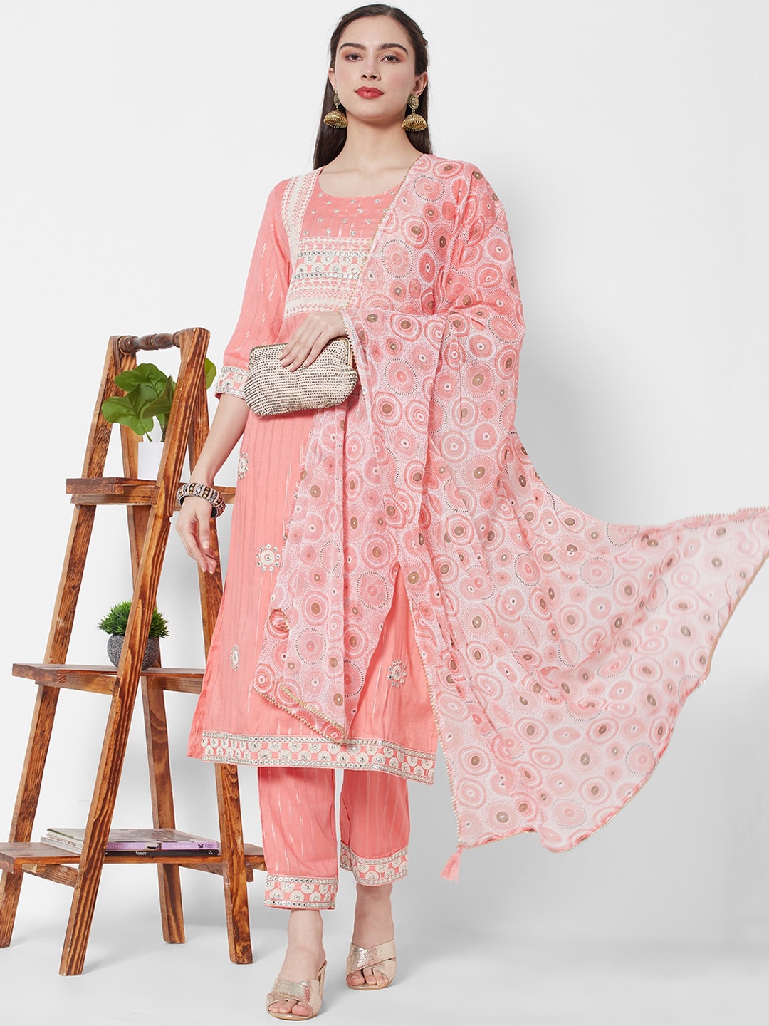 

HEEPOSH Women Peach-Coloured Floral Embroidered Mirror Work Kurta Set With Dupatta