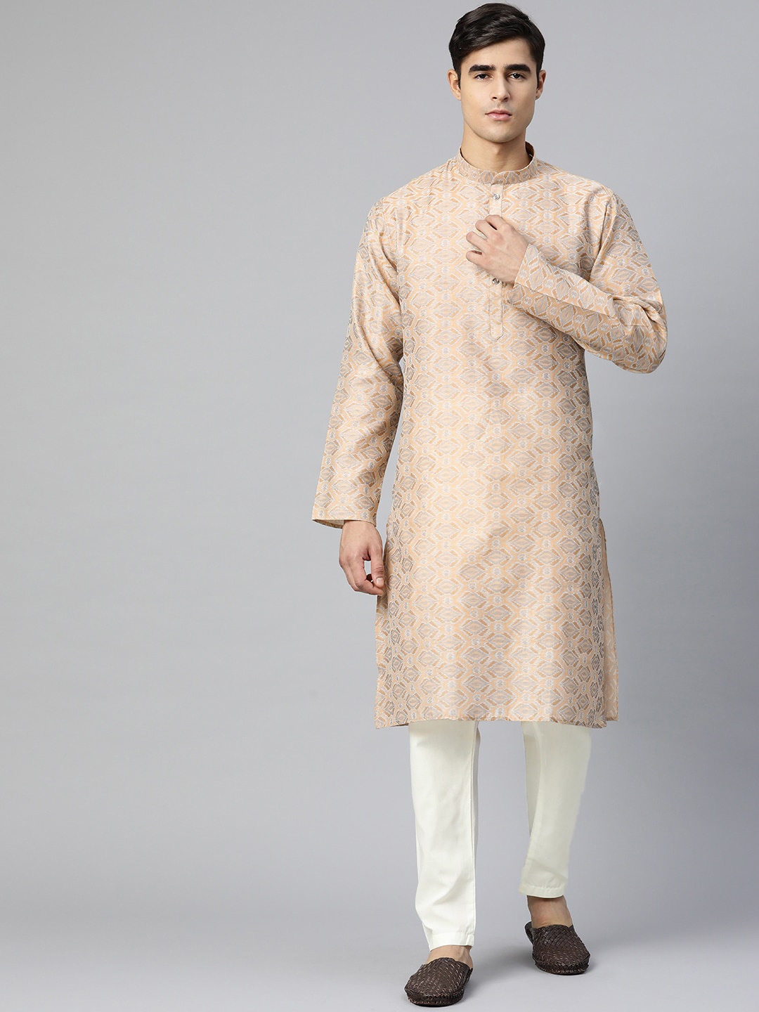 

MANQ Men Beige Geometric Printed Chanderi Silk Kurta