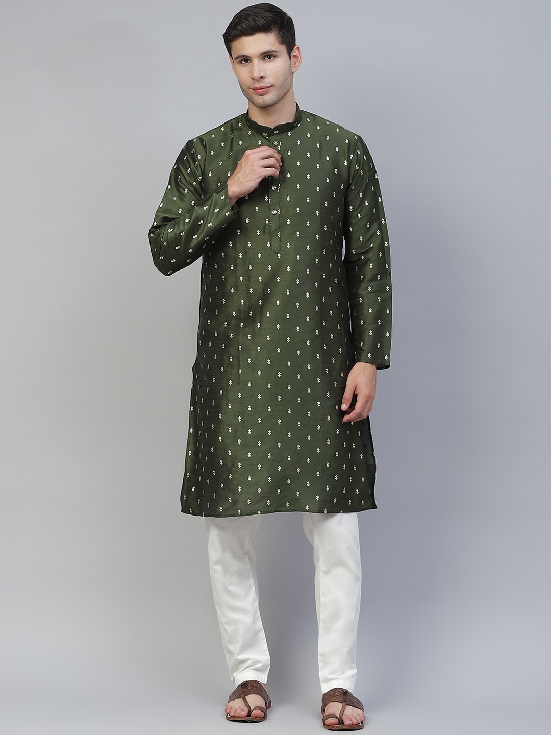 

MANQ Men Olive Green Geometric Print Long Sleeves Straight Kurta