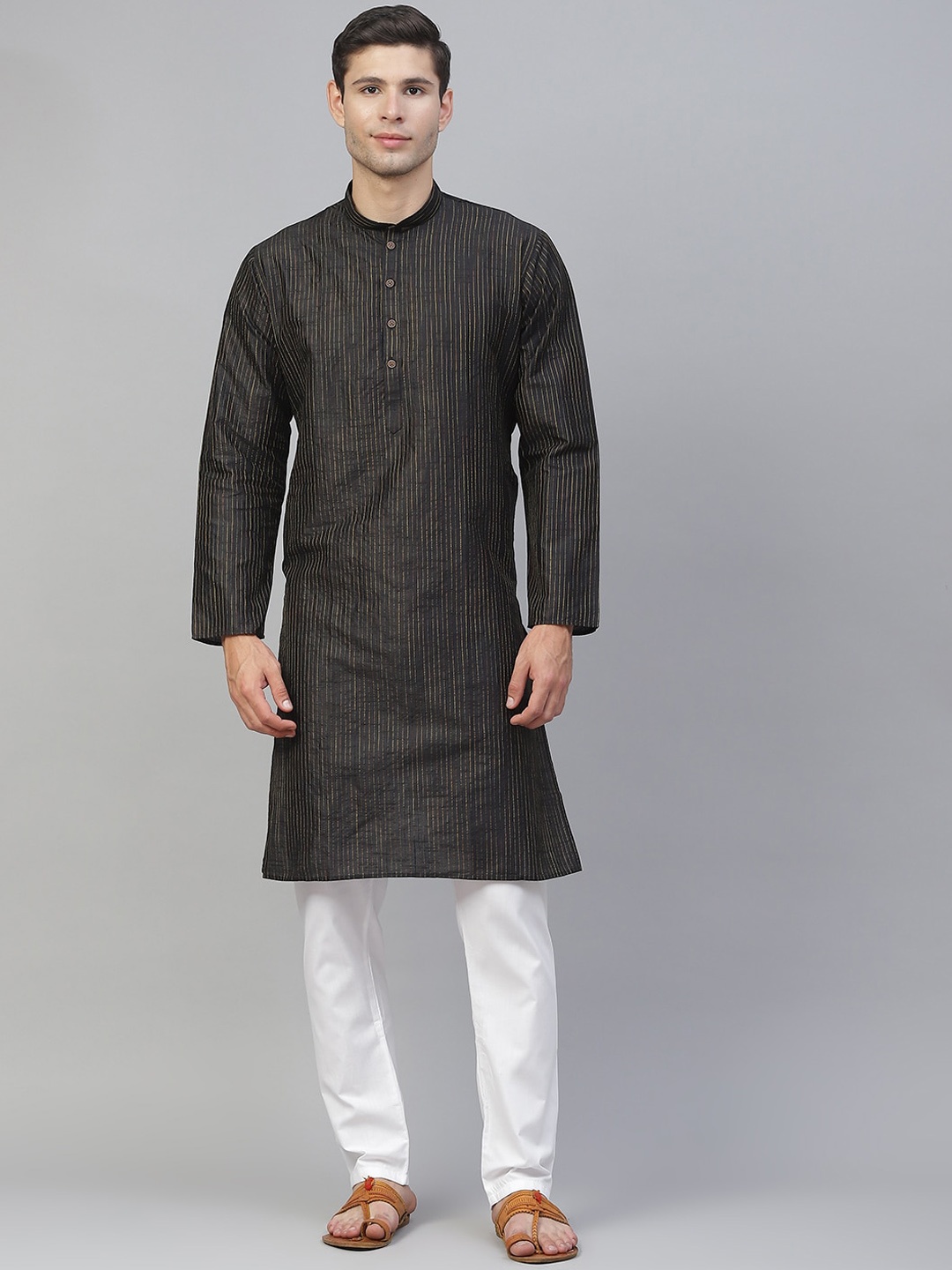 

MANQ Men Black Mandarin Collar Striped Straight Kurta