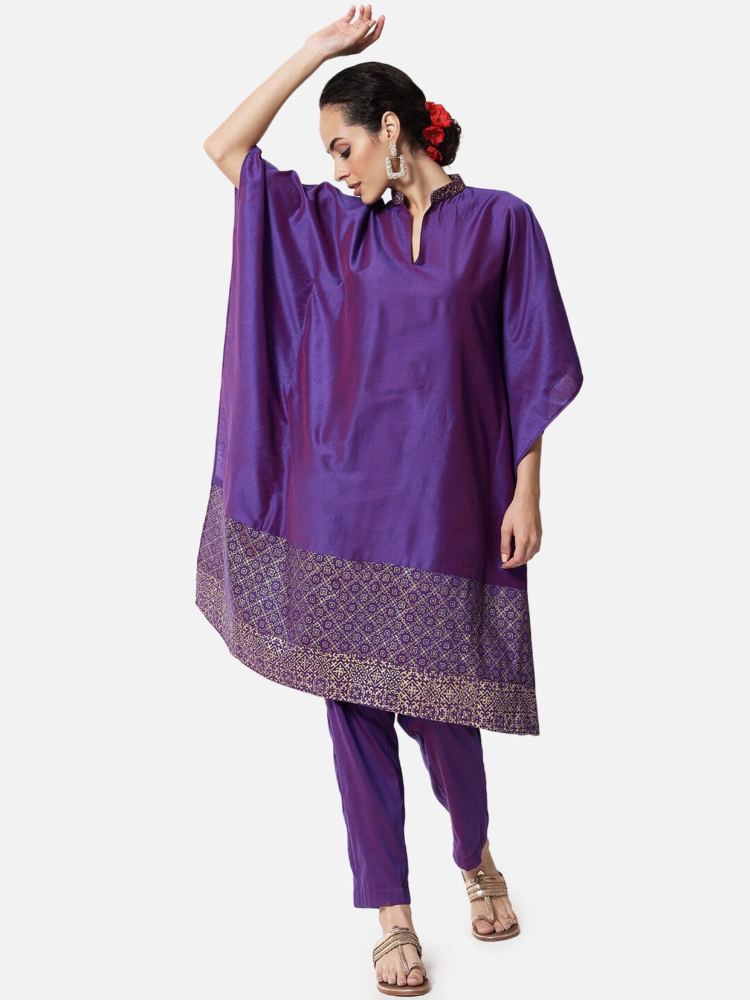 

studio rasa Women Purple Printed Kurti with Trousers