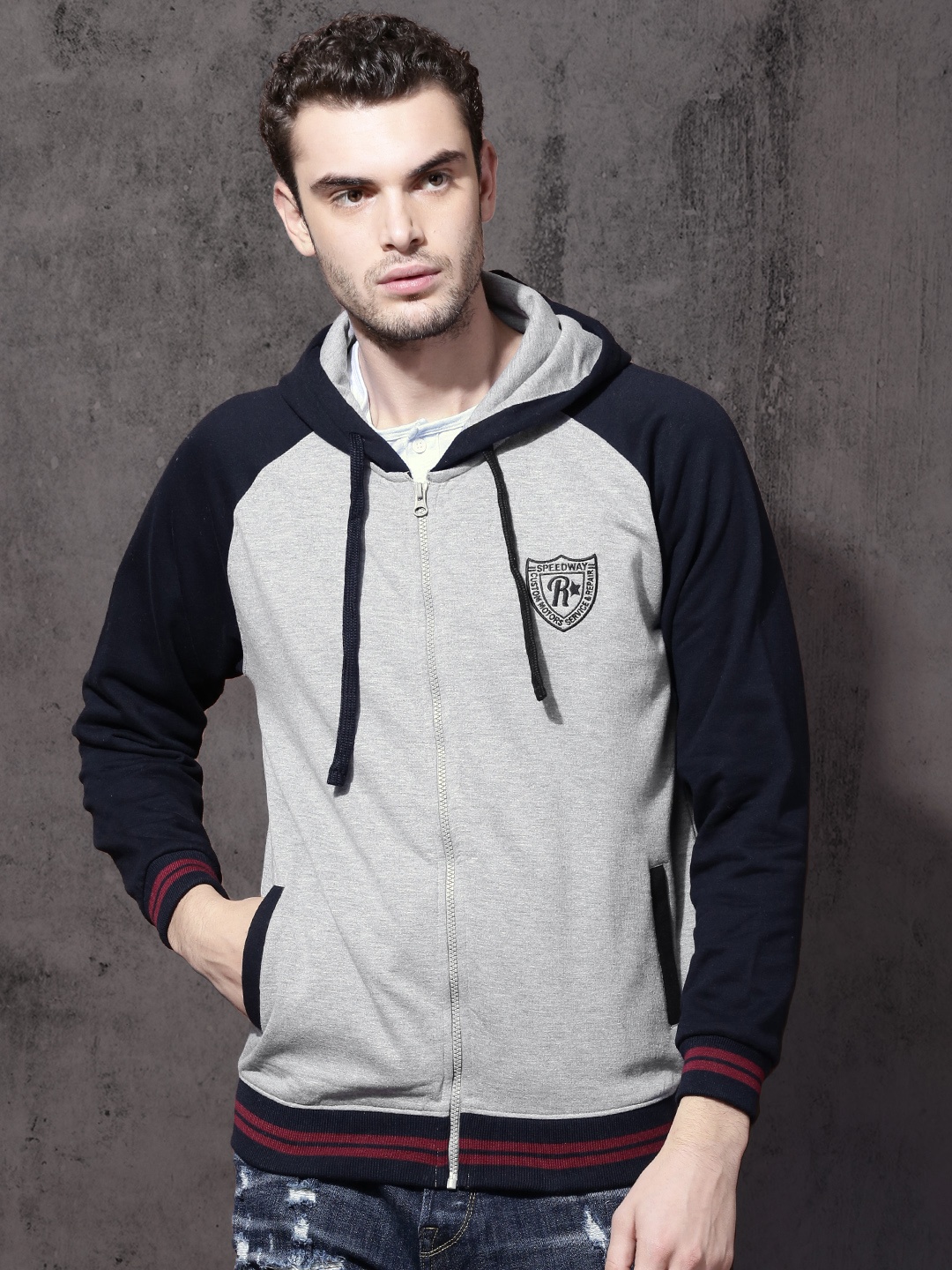 

Roadster Men Grey Melange Solid Hooded Sweatshirt