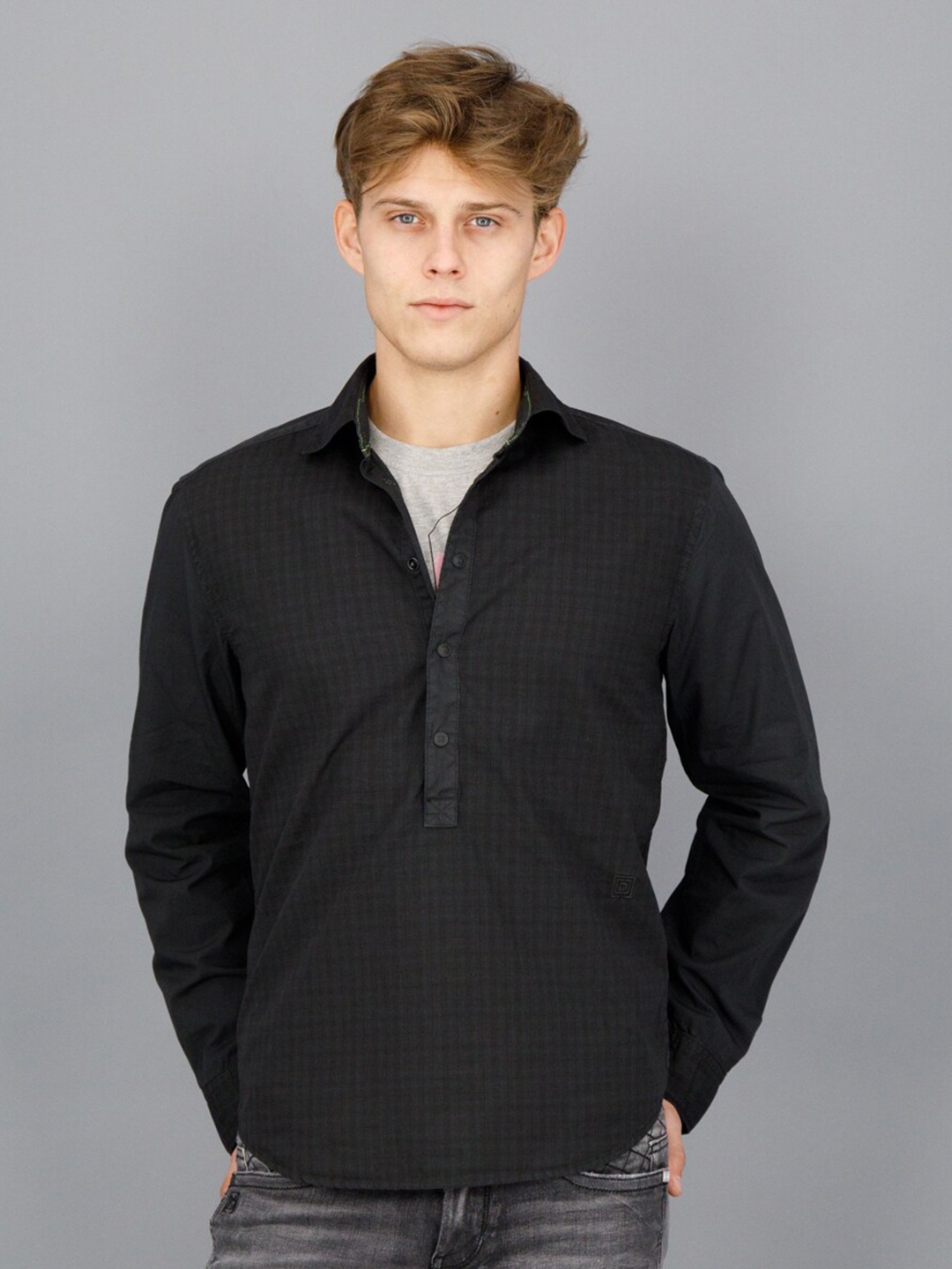 

FREESOUL Men Slim Fit Checked Pure Cotton Casual Shirt, Black
