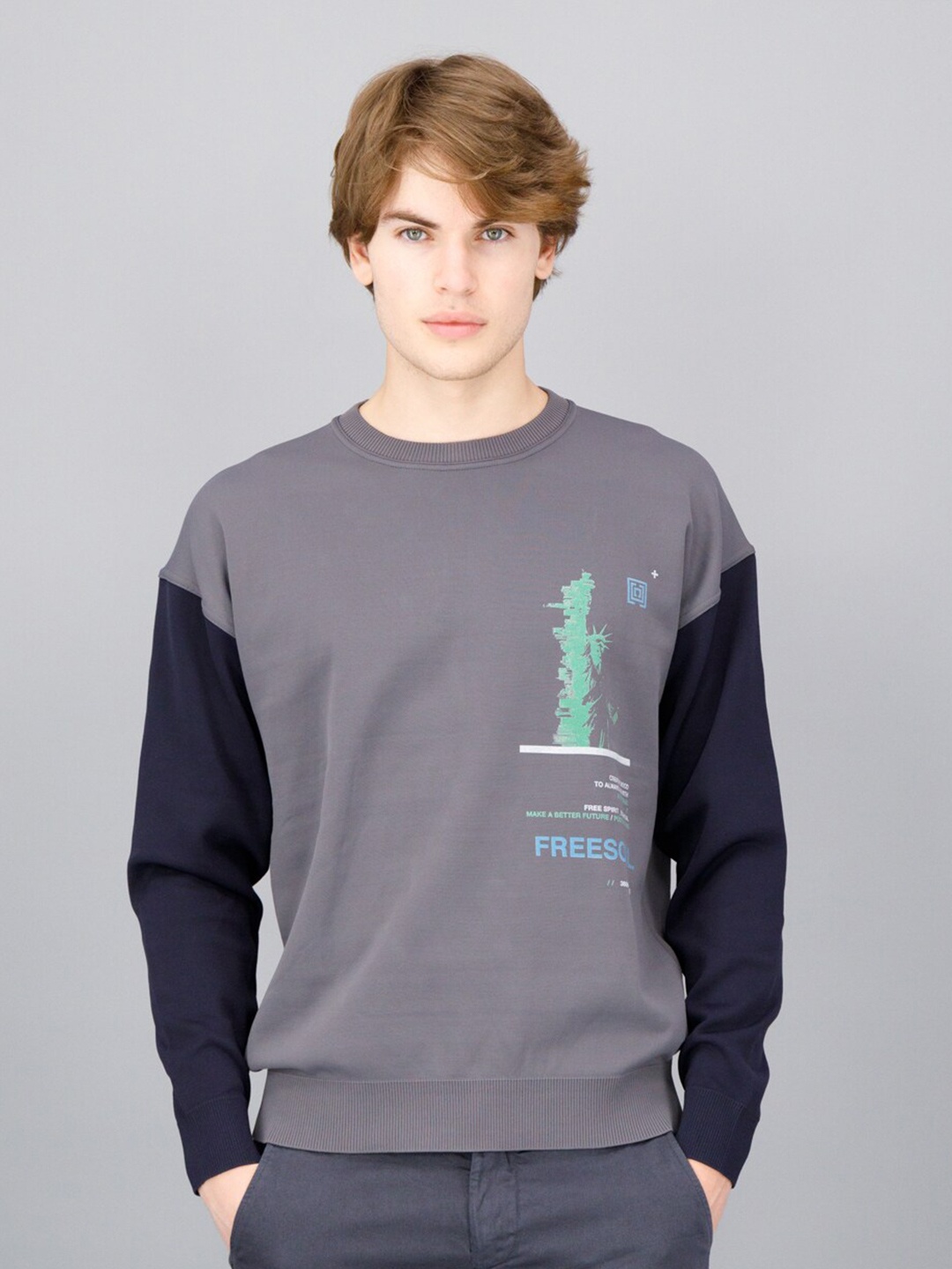 

FREESOUL Men Grey Sweatshirt