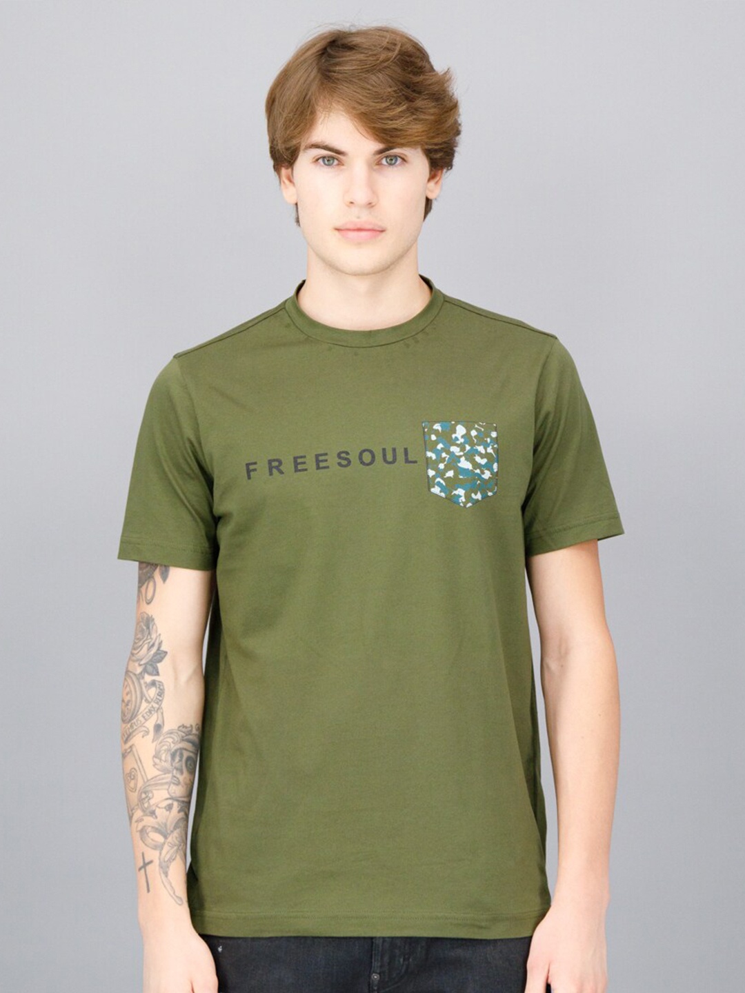 

FREESOUL Men Olive Green Typography Printed T-shirt