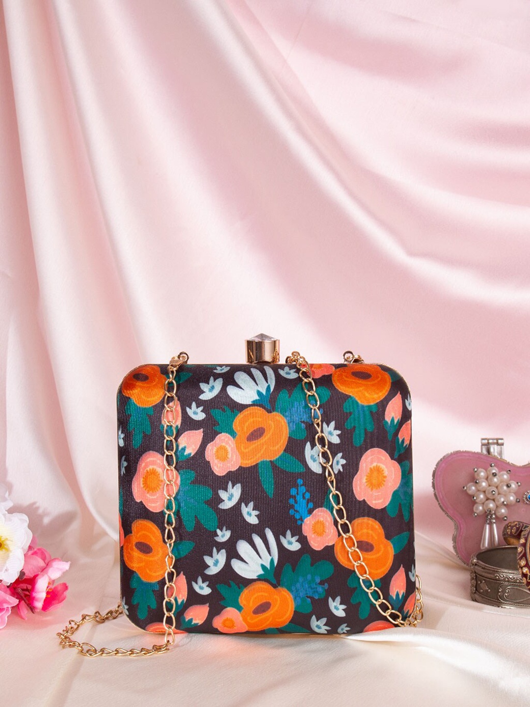 

Swisni Women Black & Orange Floral Printed Box Clutch