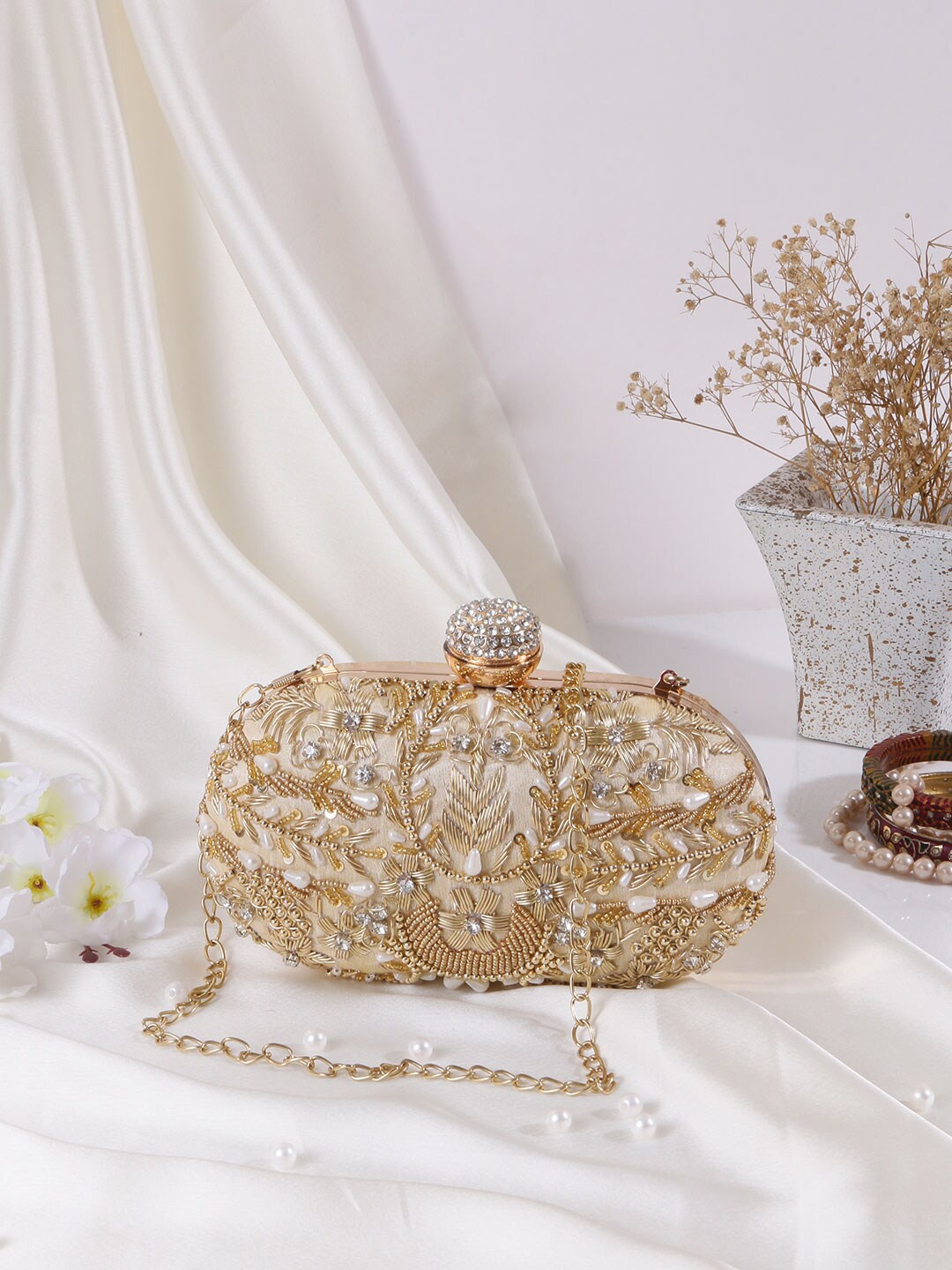 

Swisni Women Cream-Coloured & Gold-Toned Embellished Box Clutch