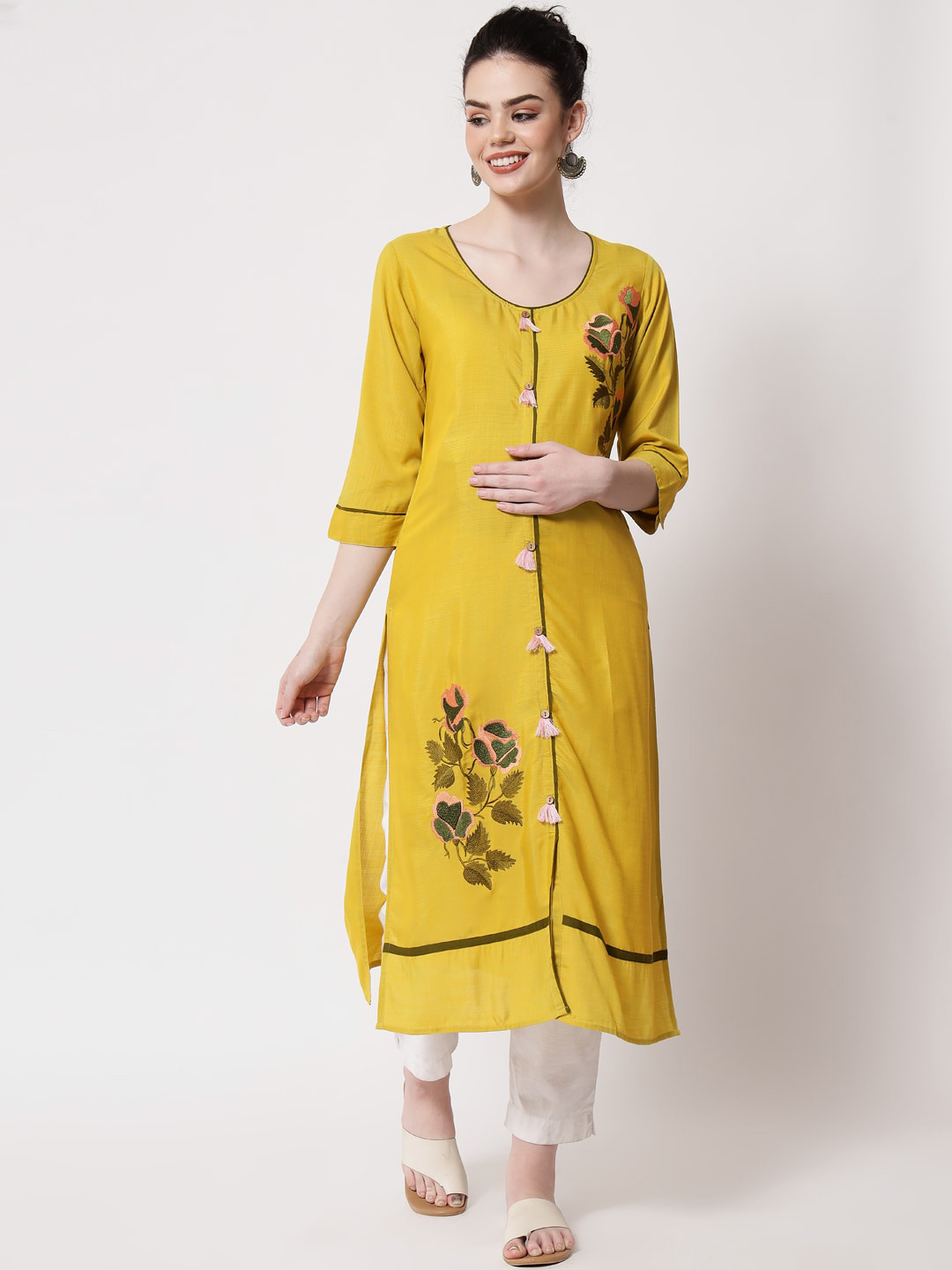 

Aujjessa Women Yellow Floral Embroidered Thread Work Maternity Kurta